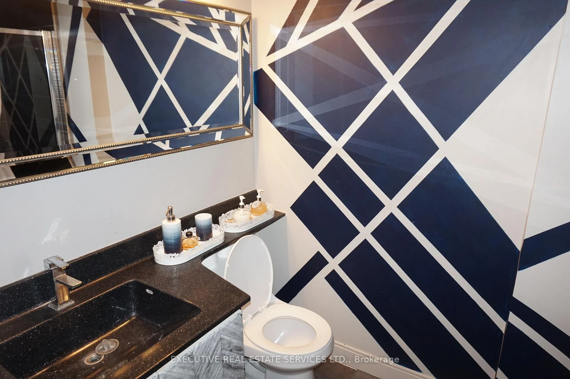 Photo 8 of Unit 2707, 50 Absolute Avenue, Mississauga, City Centre — HOMEH