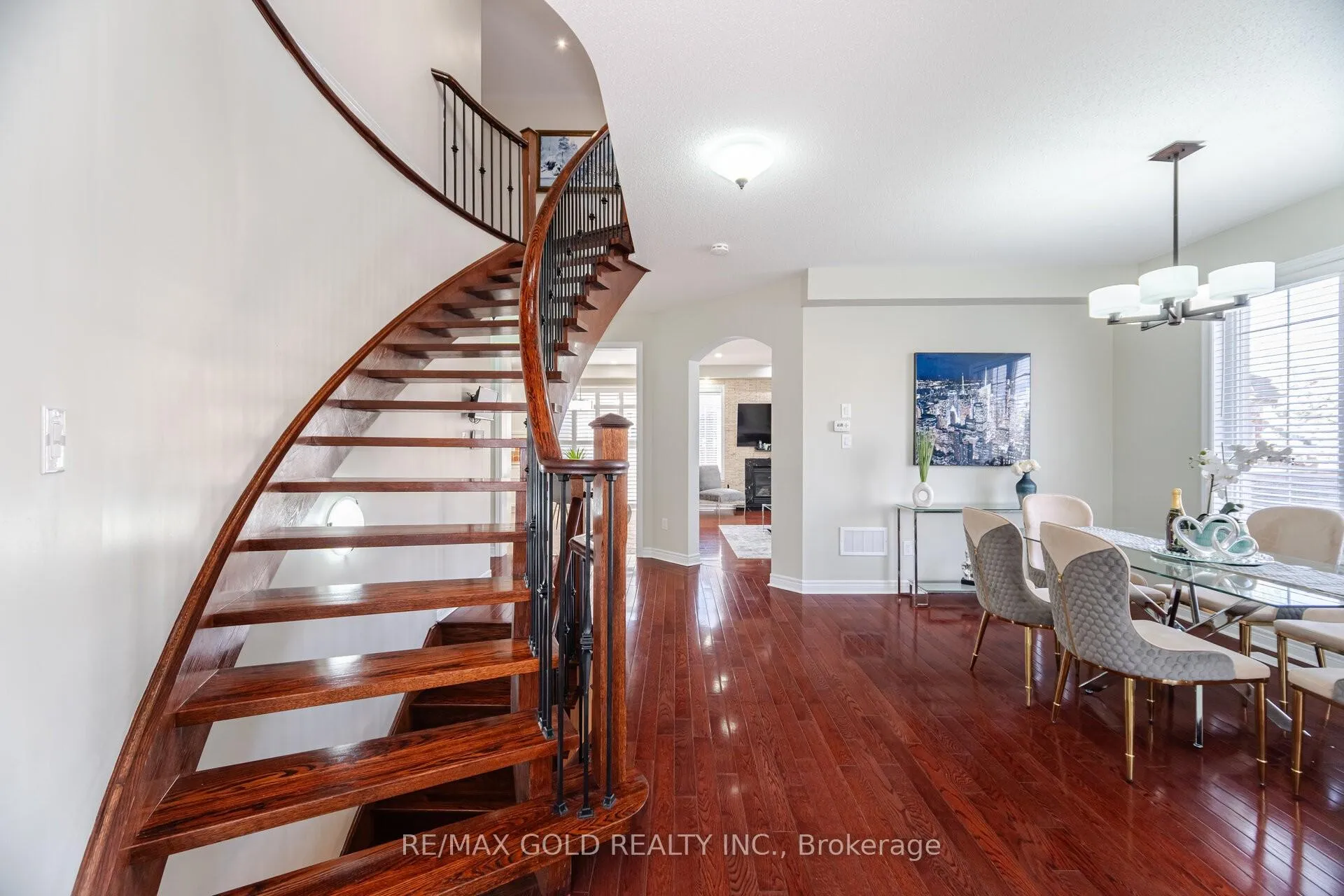 Photo 11 of 4 Fanfare Place, Brampton, Bram East — HOMEH