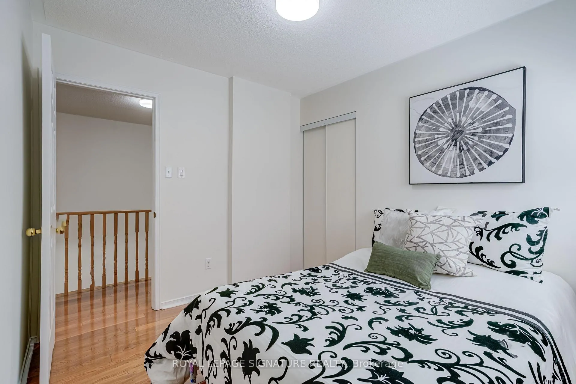 Photo 37 of 61 Cedarwood Crescent, Brampton, Brampton West — HOMEH