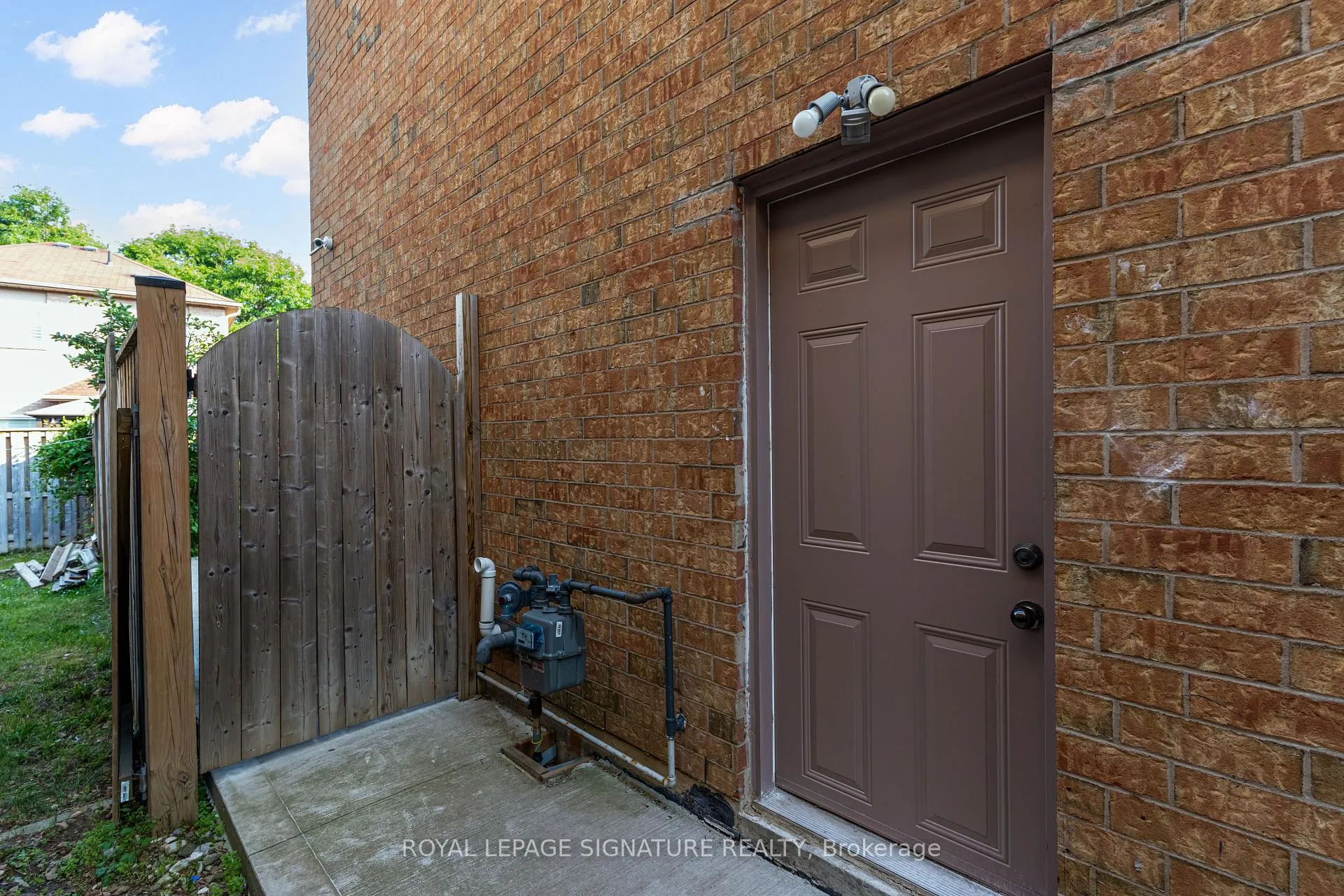 Photo 47 of 61 Cedarwood Crescent, Brampton, Brampton West — HOMEH