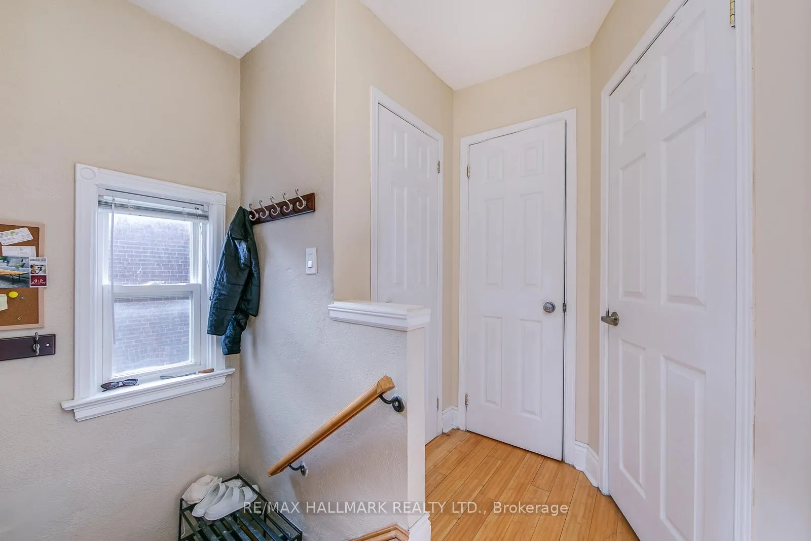 Photo 2 of Unit Upper, 96 Hertle Avenue, Toronto, Greenwood-Coxwell — HOMEH