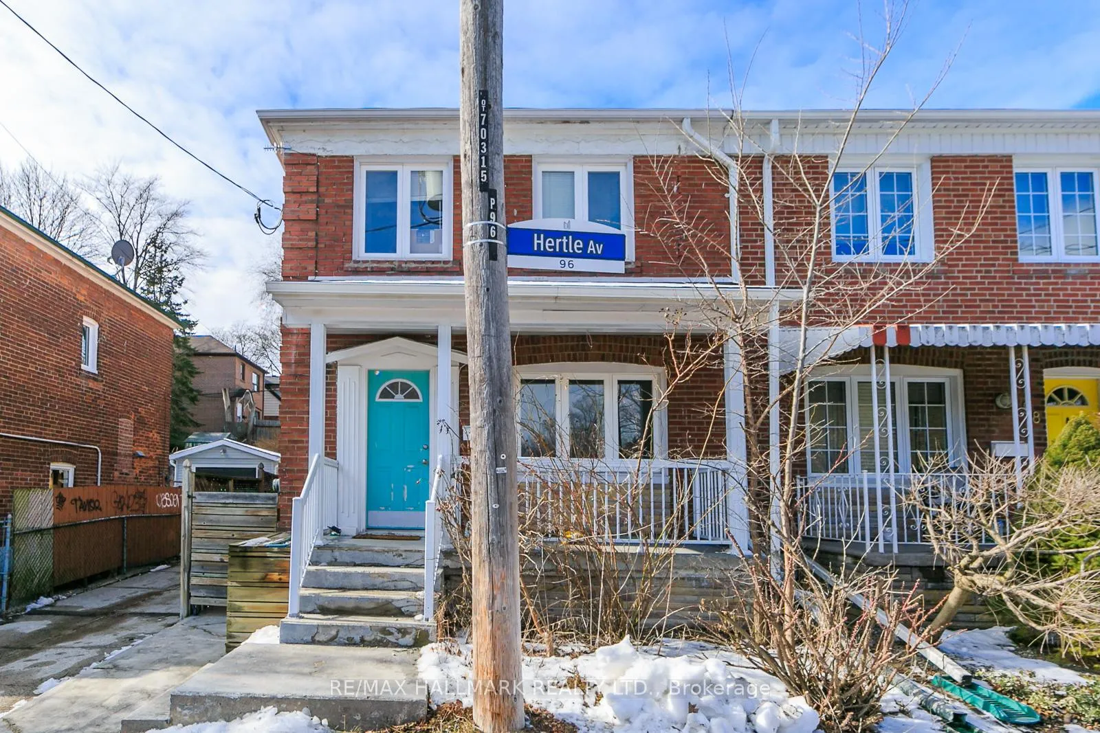 Photo 20 of Unit Upper, 96 Hertle Avenue, Toronto, Greenwood-Coxwell — HOMEH