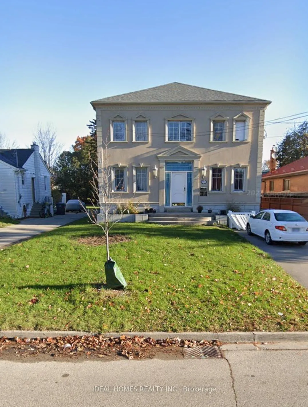 Front of Unit Basement, 3057 Grenville Drive