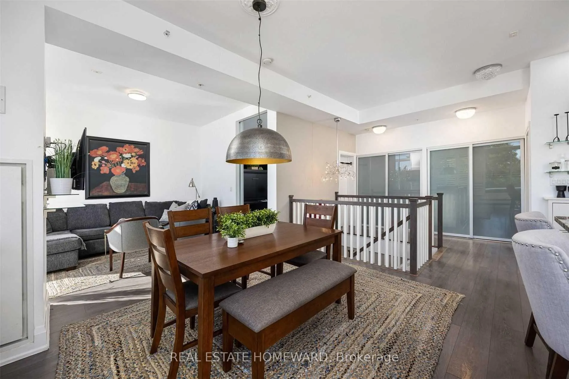 Photo 7 of Unit Ph7, 2 Bellefair Avenue, Toronto, The Beaches — HOMEH