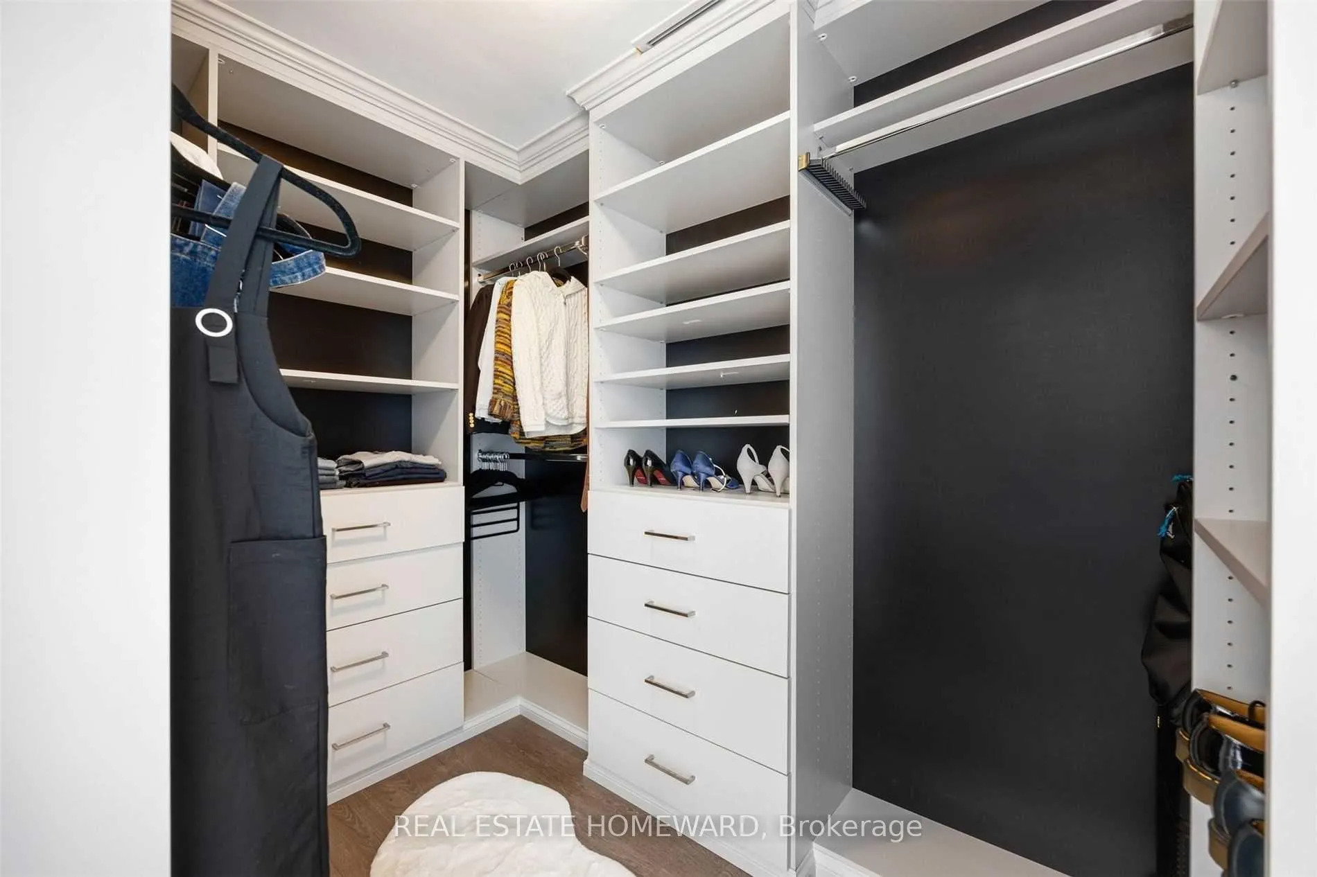 Photo 17 of Unit Ph7, 2 Bellefair Avenue, Toronto, The Beaches — HOMEH