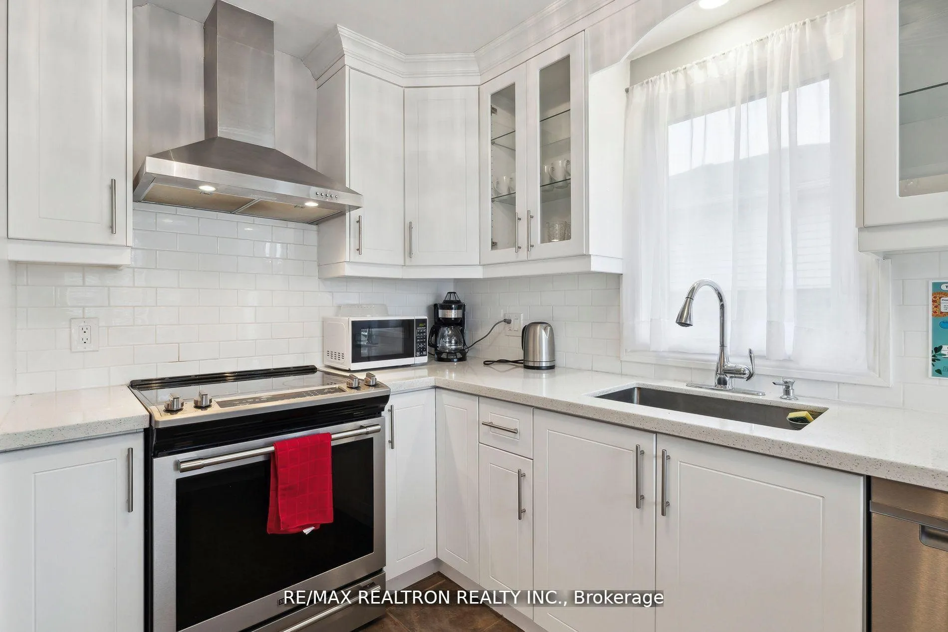 Photo 12 of 56 Kintyre Street, Clarington, Courtice — HOMEH