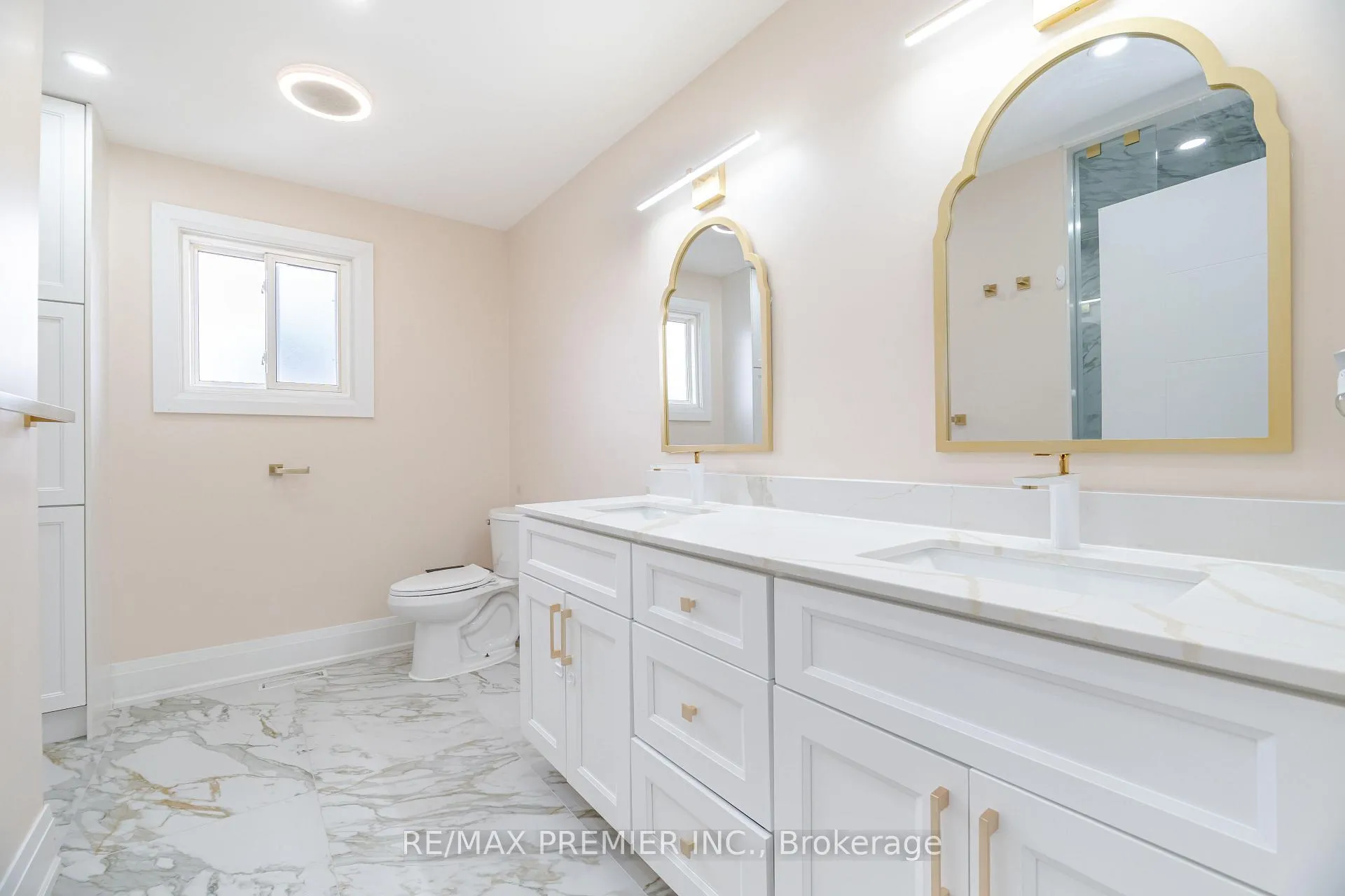 Photo 24 of 495 Fairview Road W, Mississauga, Fairview — HOMEH