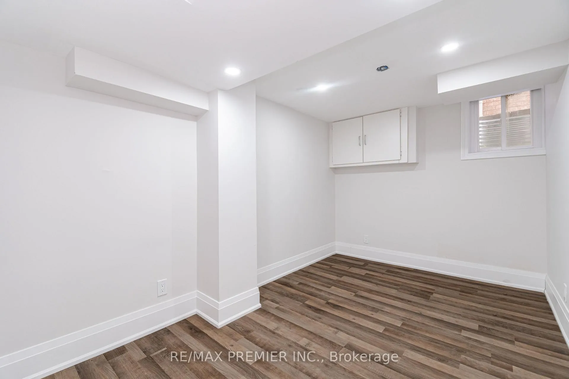 Photo 35 of 495 Fairview Road W, Mississauga, Fairview — HOMEH