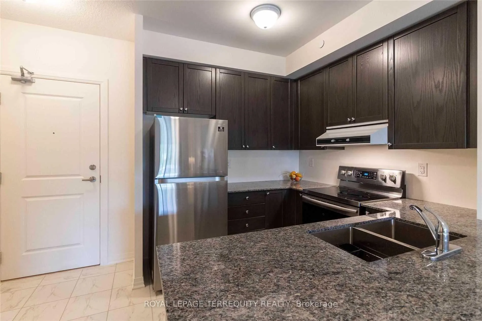 Photo 2 of Unit 111, 70 Shipway Avenue, Clarington, Newcastle — HOMEH