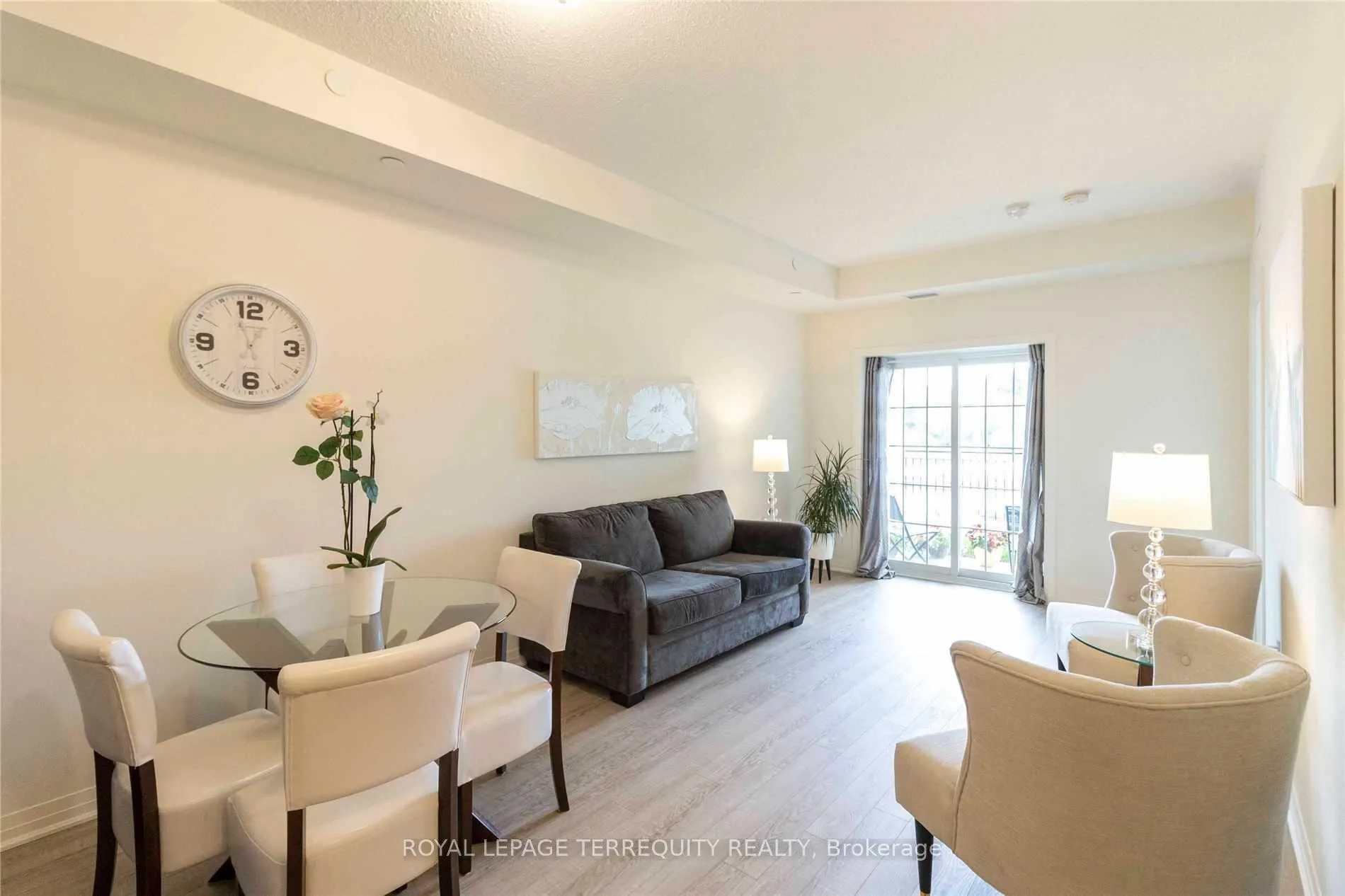 Photo 6 of Unit 111, 70 Shipway Avenue, Clarington, Newcastle — HOMEH