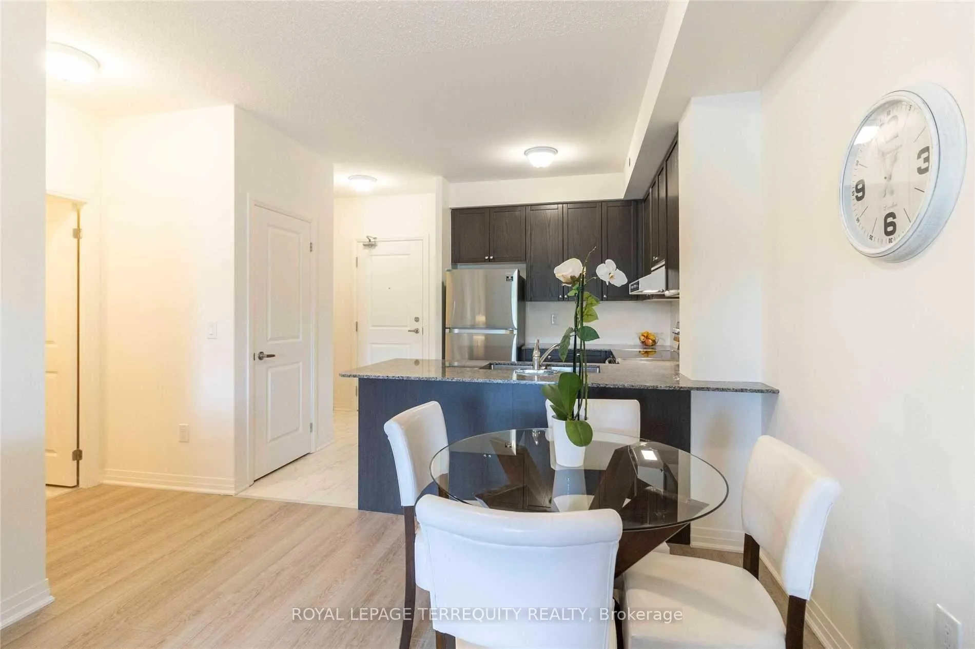 Photo 8 of Unit 111, 70 Shipway Avenue, Clarington, Newcastle — HOMEH