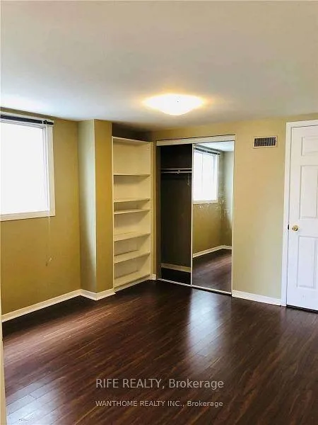 Photo 12 of 4 Queensgate Court, Markham, Unionville — HOMEH