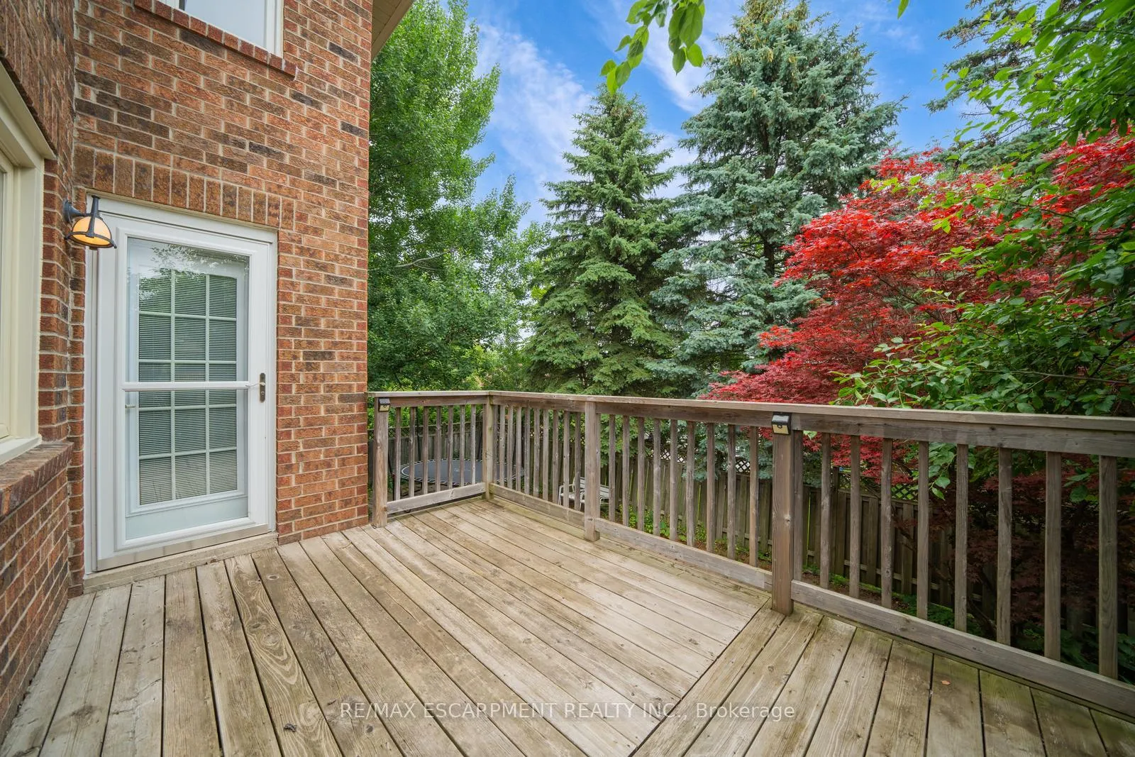 Photo 13 of 102 Crawford Rose Drive, Aurora, Aurora Heights — HOMEH
