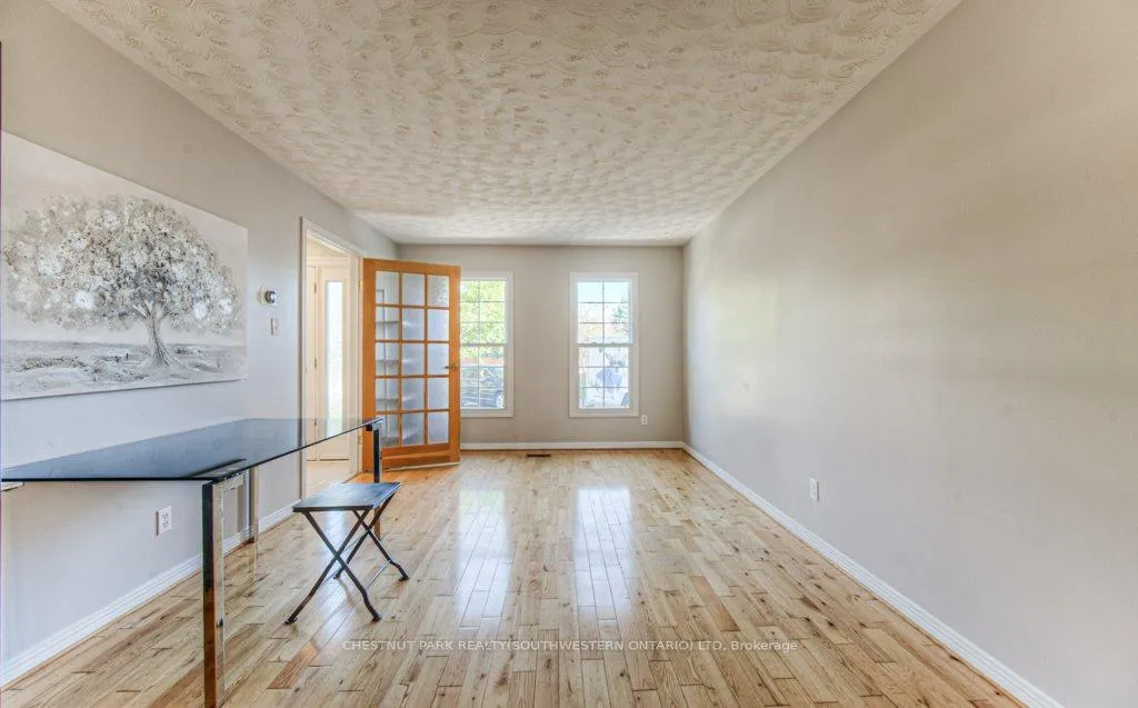 Photo 13 of 371 Strawberry Crescent, Waterloo — HOMEH