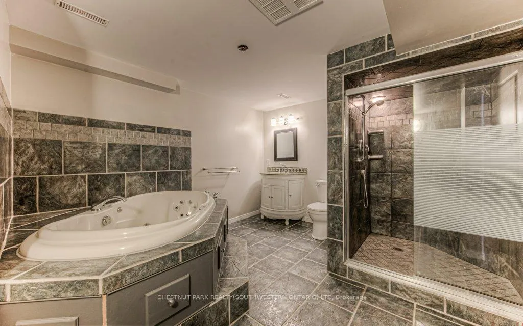 Photo 28 of 371 Strawberry Crescent, Waterloo — HOMEH