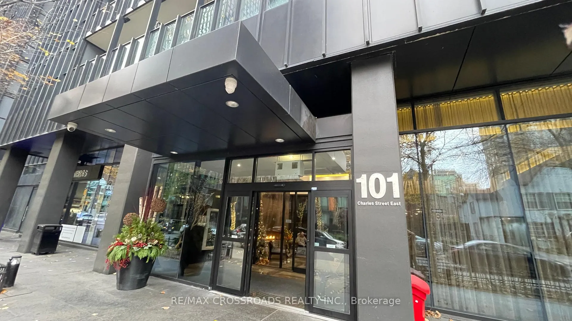 Photo 2 of Unit 418, 101 Charles Street, Toronto, Church-Yonge Corridor — HOMEH