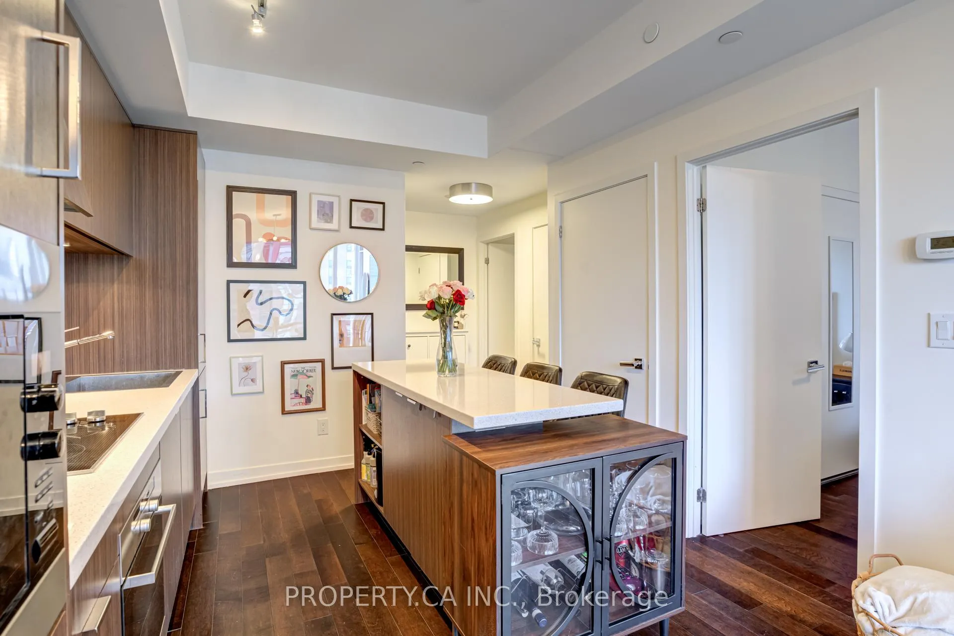 Photo 2 of Unit 1908, 21 Widmer Street, Toronto, Waterfront Communities — HOMEH