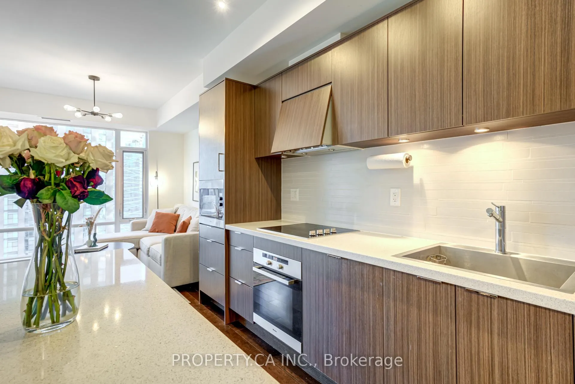 Photo 3 of Unit 1908, 21 Widmer Street, Toronto, Waterfront Communities — HOMEH