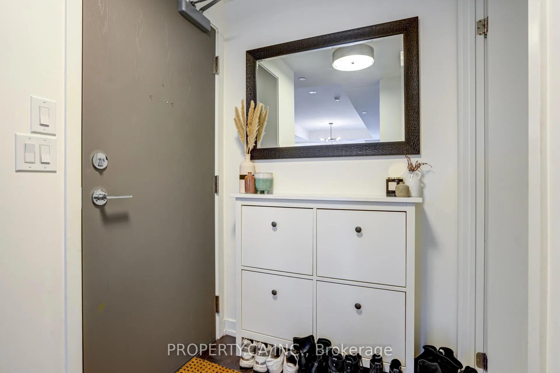 Photo 11 of Unit 1908, 21 Widmer Street, Toronto, Waterfront Communities — HOMEH