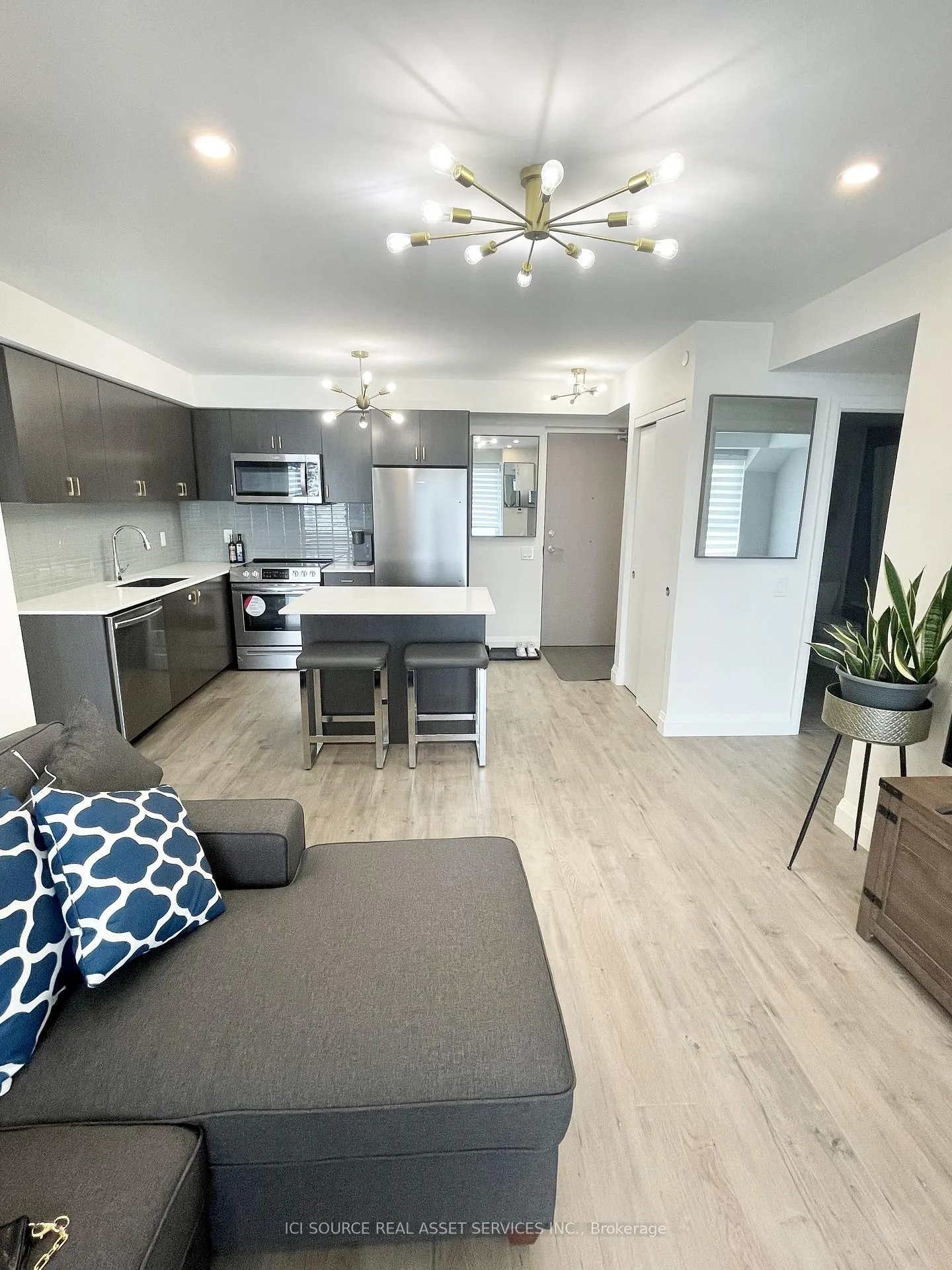Photo 12 of Unit 815, 58 Lakeside Terrace, Barrie, City Centre — HOMEH