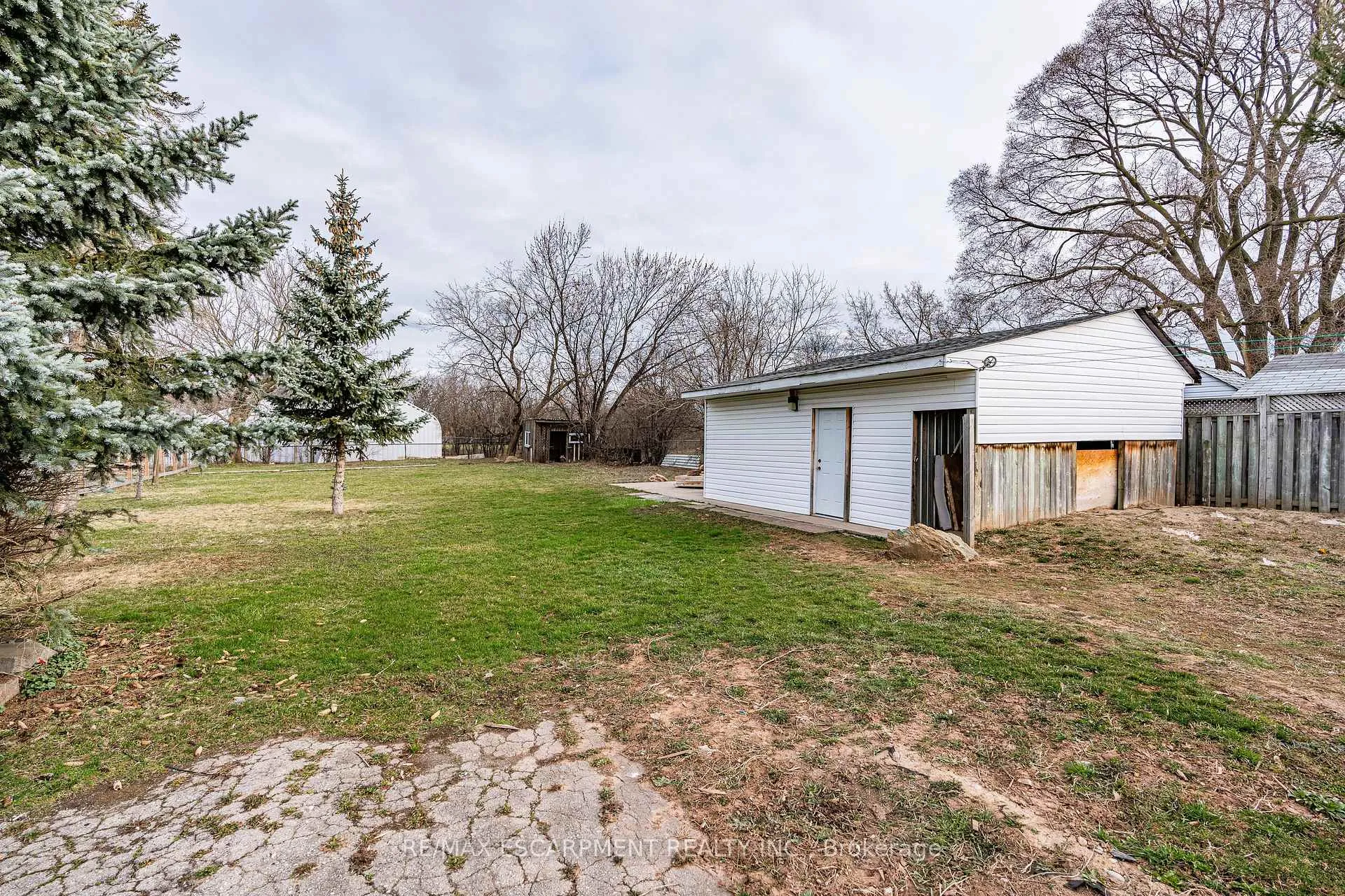 Photo 15 of Unit (UPPER), 317 King Street, Hamilton, Stoney Creek — HOMEH
