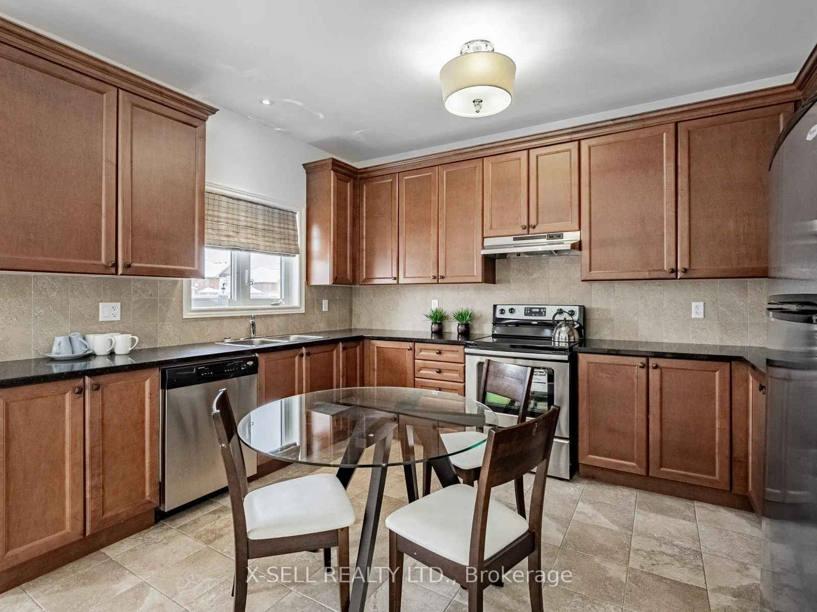 Photo 11 of 32 Dockside Court, Brampton, Sandringham-Wellington — HOMEH
