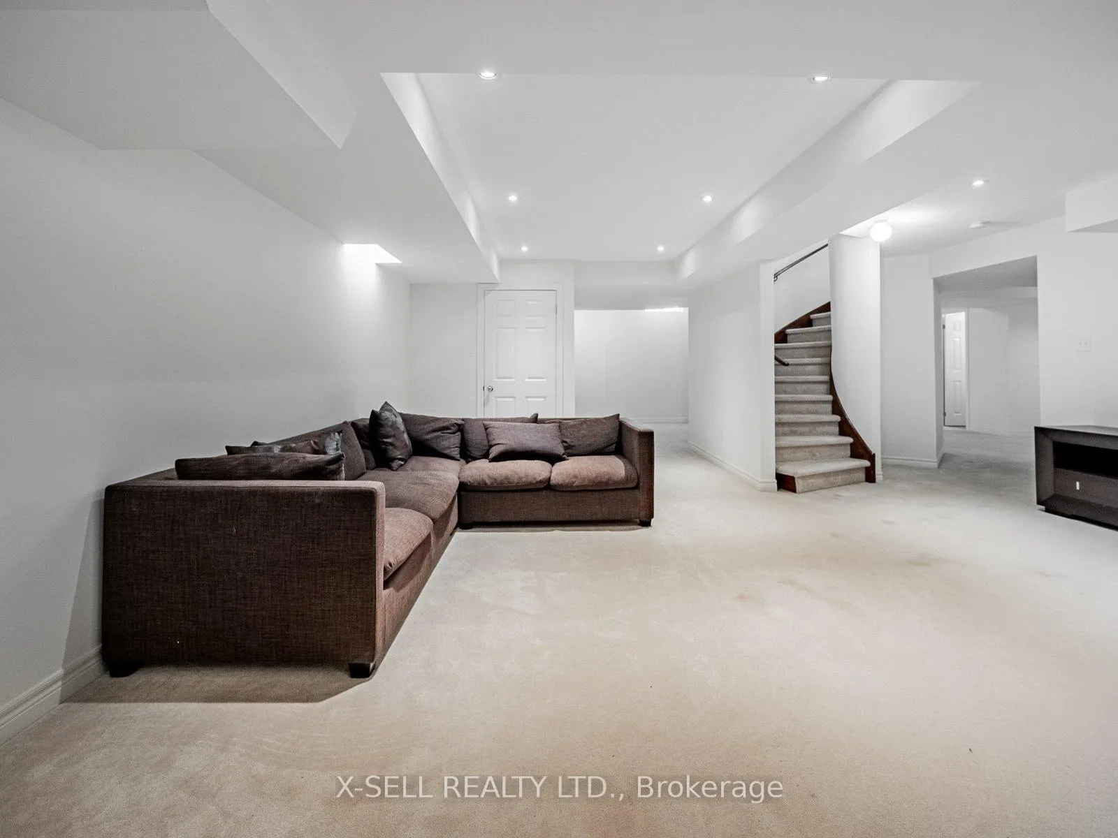Photo 27 of 32 Dockside Court, Brampton, Sandringham-Wellington — HOMEH