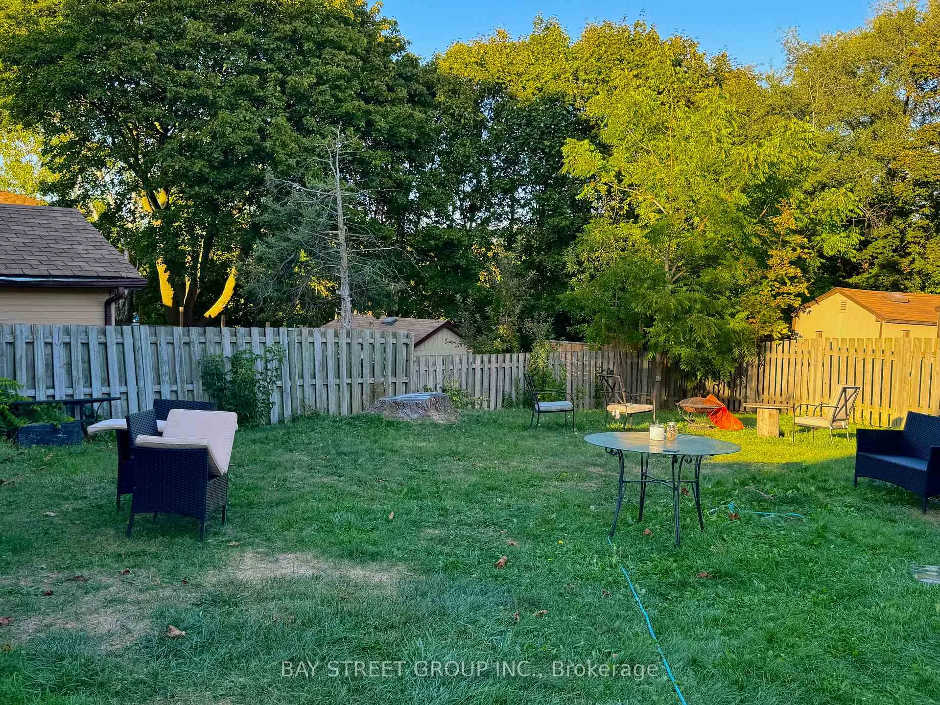 Photo 1 of 445 Harcourt Drive, Oshawa, Donevan — HOMEH