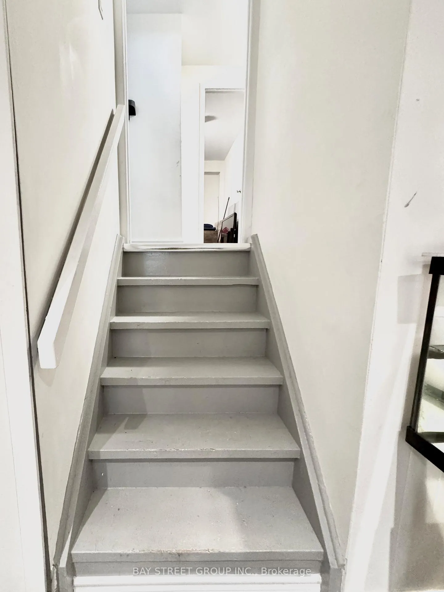 Photo 8 of 445 Harcourt Drive, Oshawa, Donevan — HOMEH