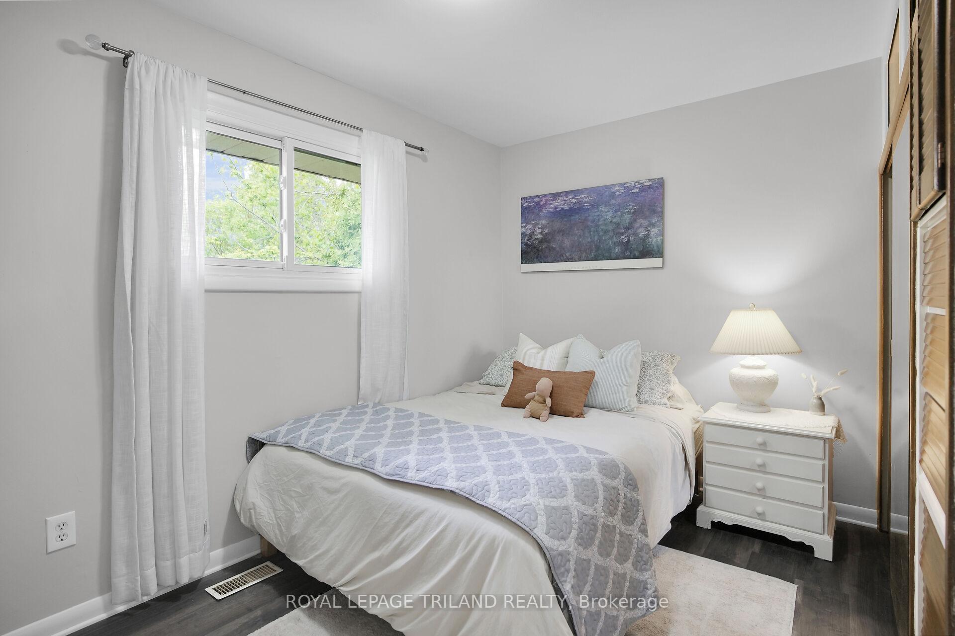 Photo 15 of 212 West Street, Central Elgin, Belmont — HOMEH