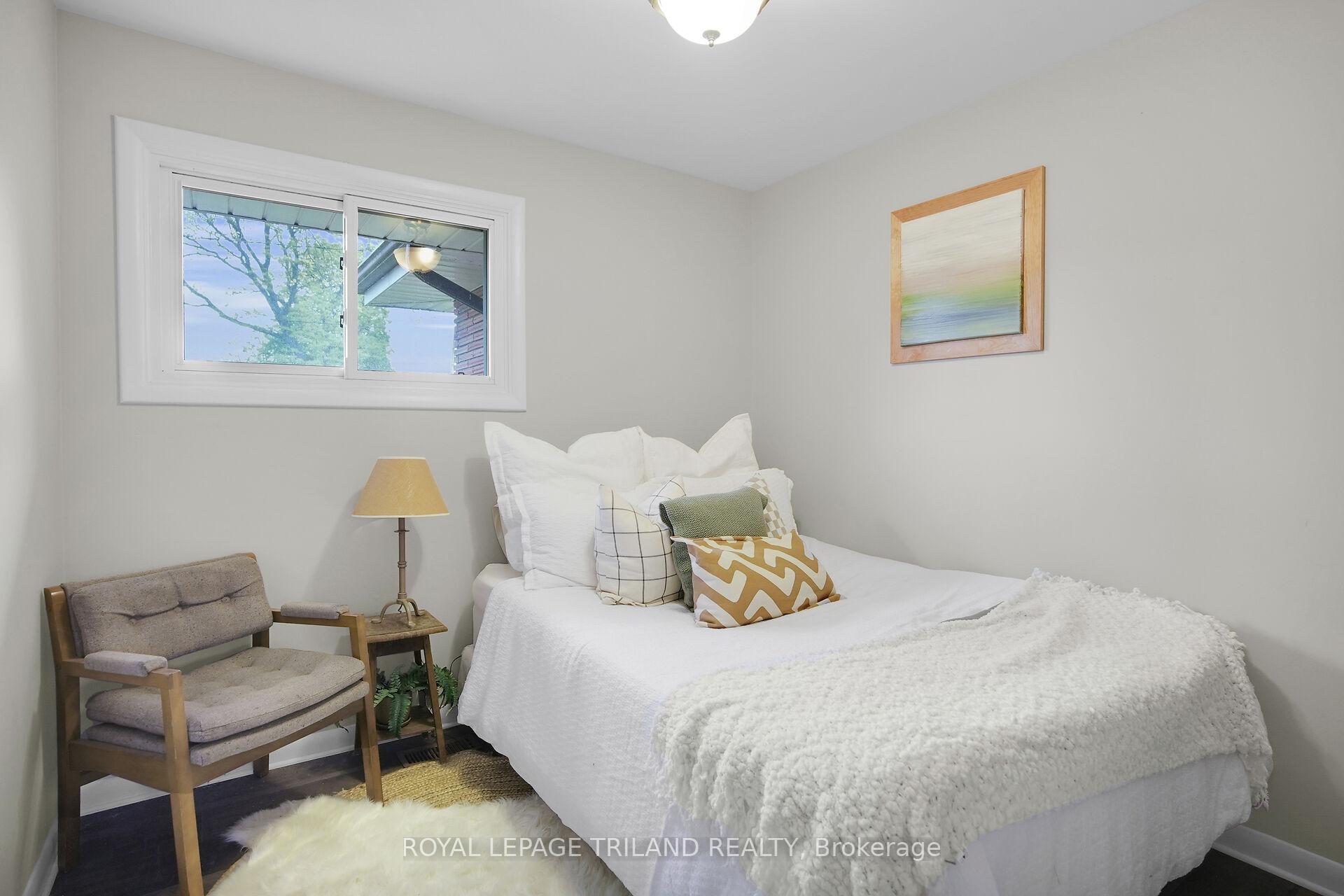 Photo 19 of 212 West Street, Central Elgin, Belmont — HOMEH