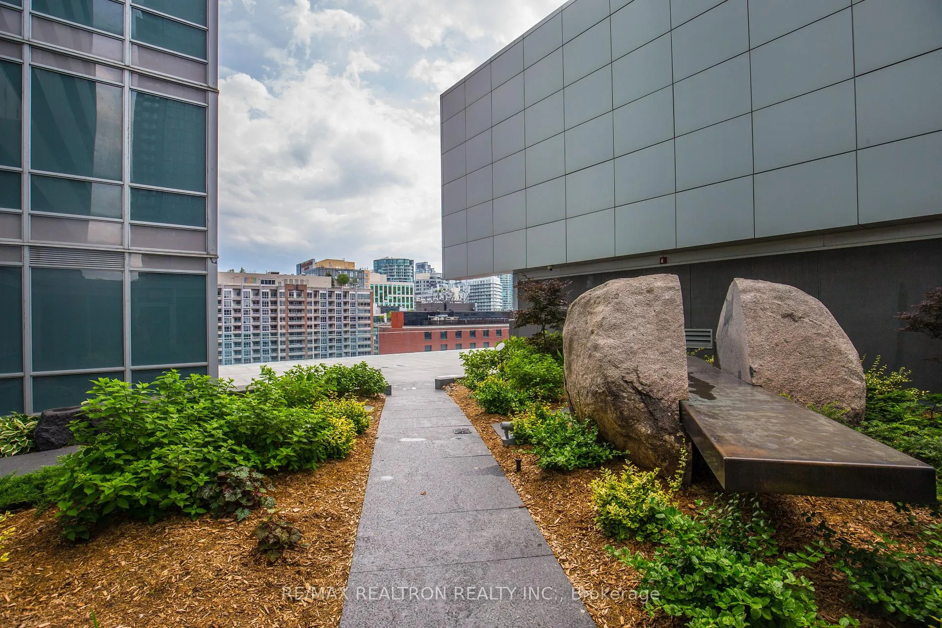 Photo 5 of Unit UPH3, 80 John Street, Toronto, Waterfront Communities — HOMEH