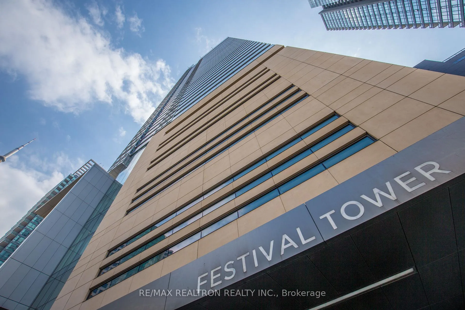 Photo 10 of Unit UPH3, 80 John Street, Toronto, Waterfront Communities — HOMEH
