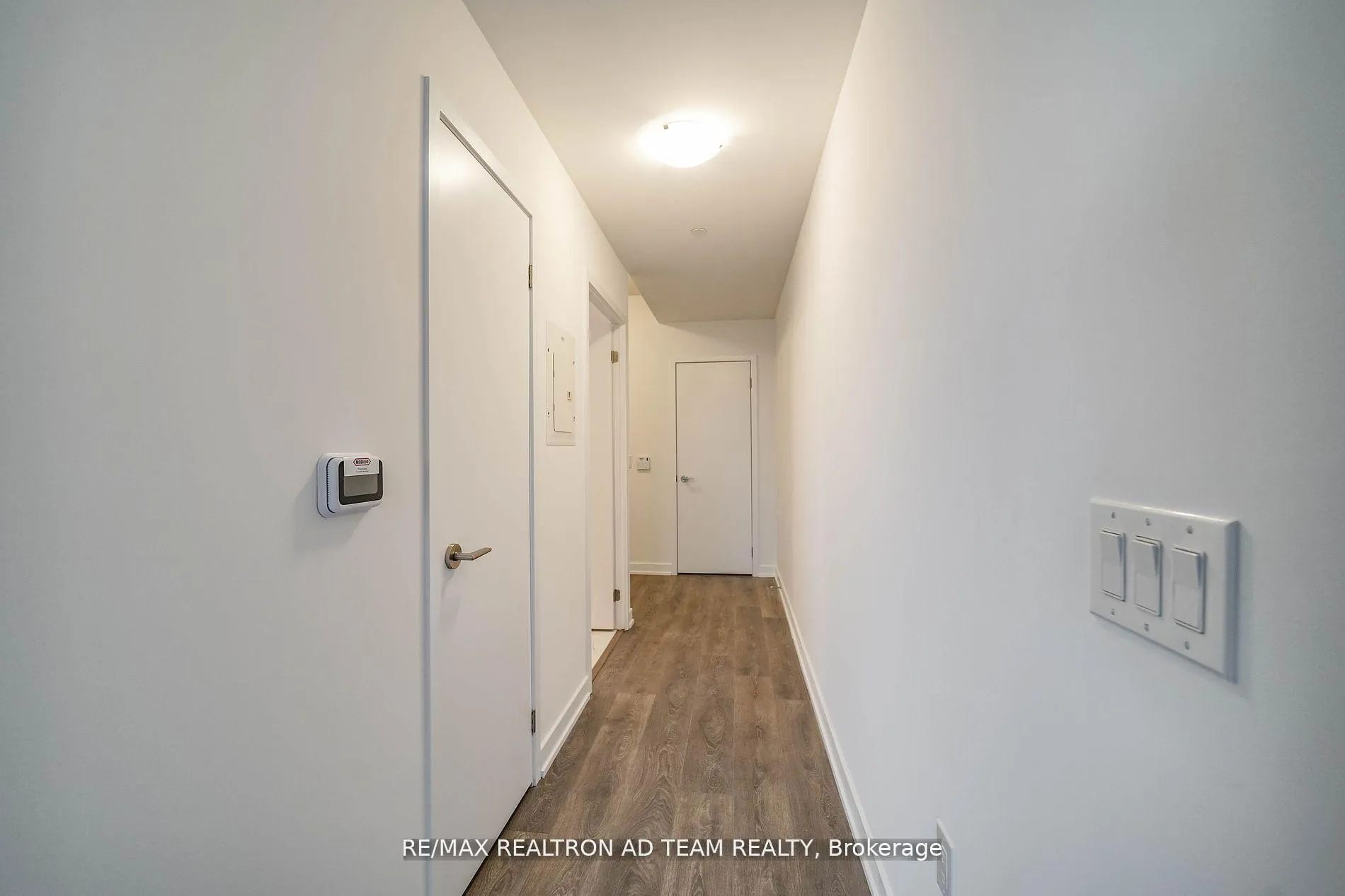 Photo 19 of Unit 1017, 38 Honeycrisp Crescent, Vaughan, Vaughan Corporate Centre — HOMEH