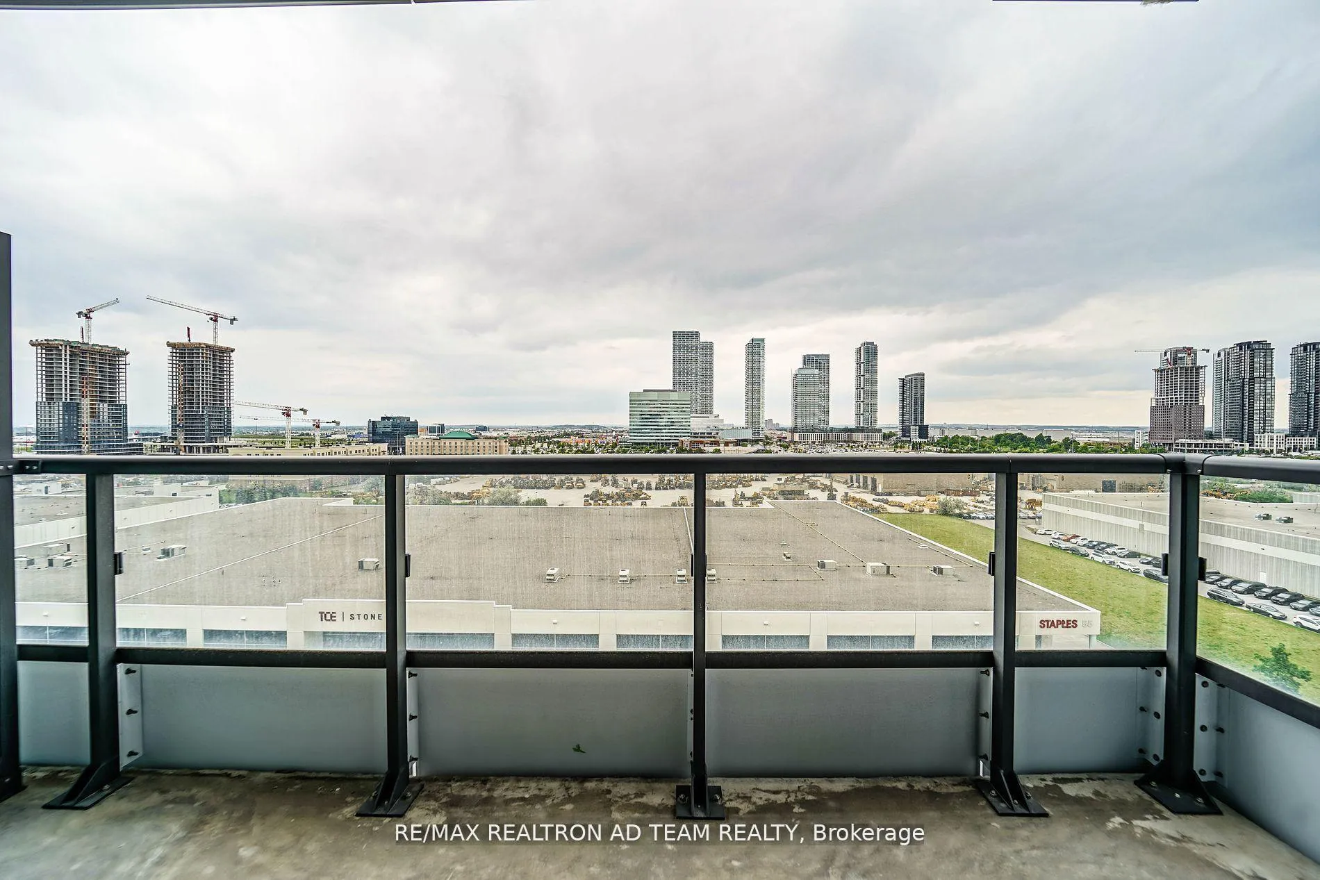 Photo 22 of Unit 1017, 38 Honeycrisp Crescent, Vaughan, Vaughan Corporate Centre — HOMEH