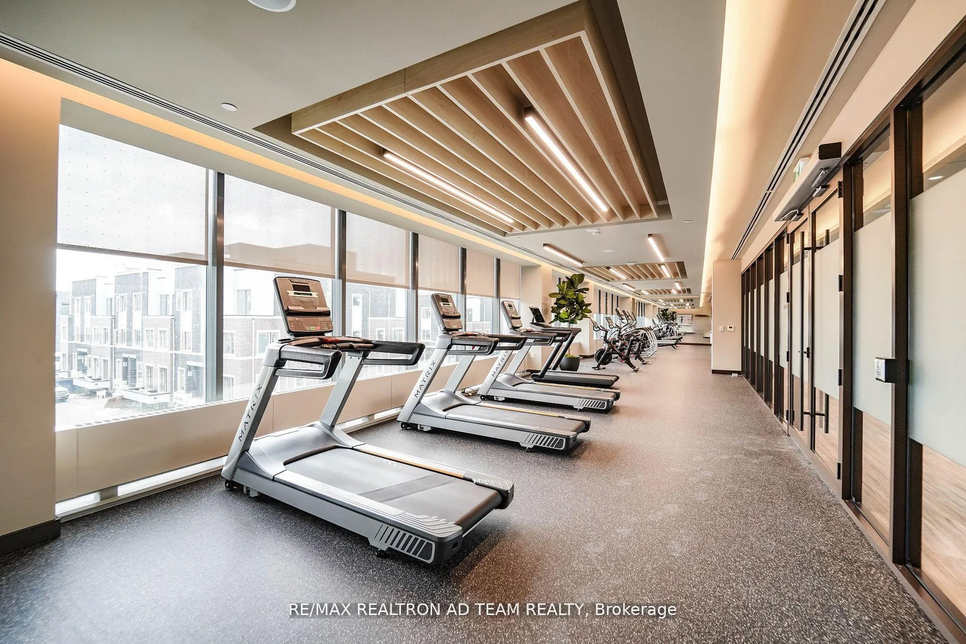 Photo 25 of Unit 1017, 38 Honeycrisp Crescent, Vaughan, Vaughan Corporate Centre — HOMEH