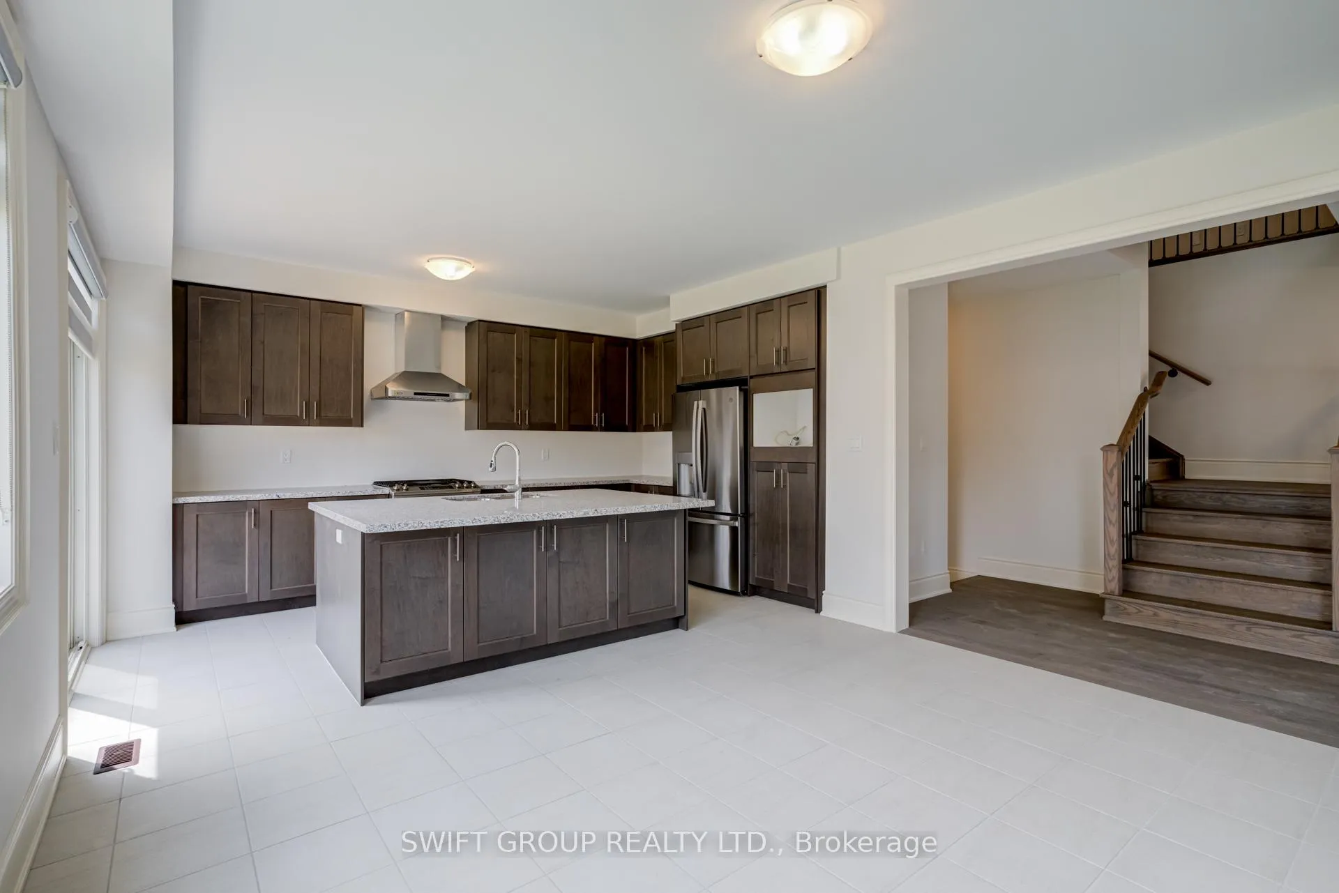 Photo 19 of 496 Skinner Road, Hamilton, Waterdown — HOMEH