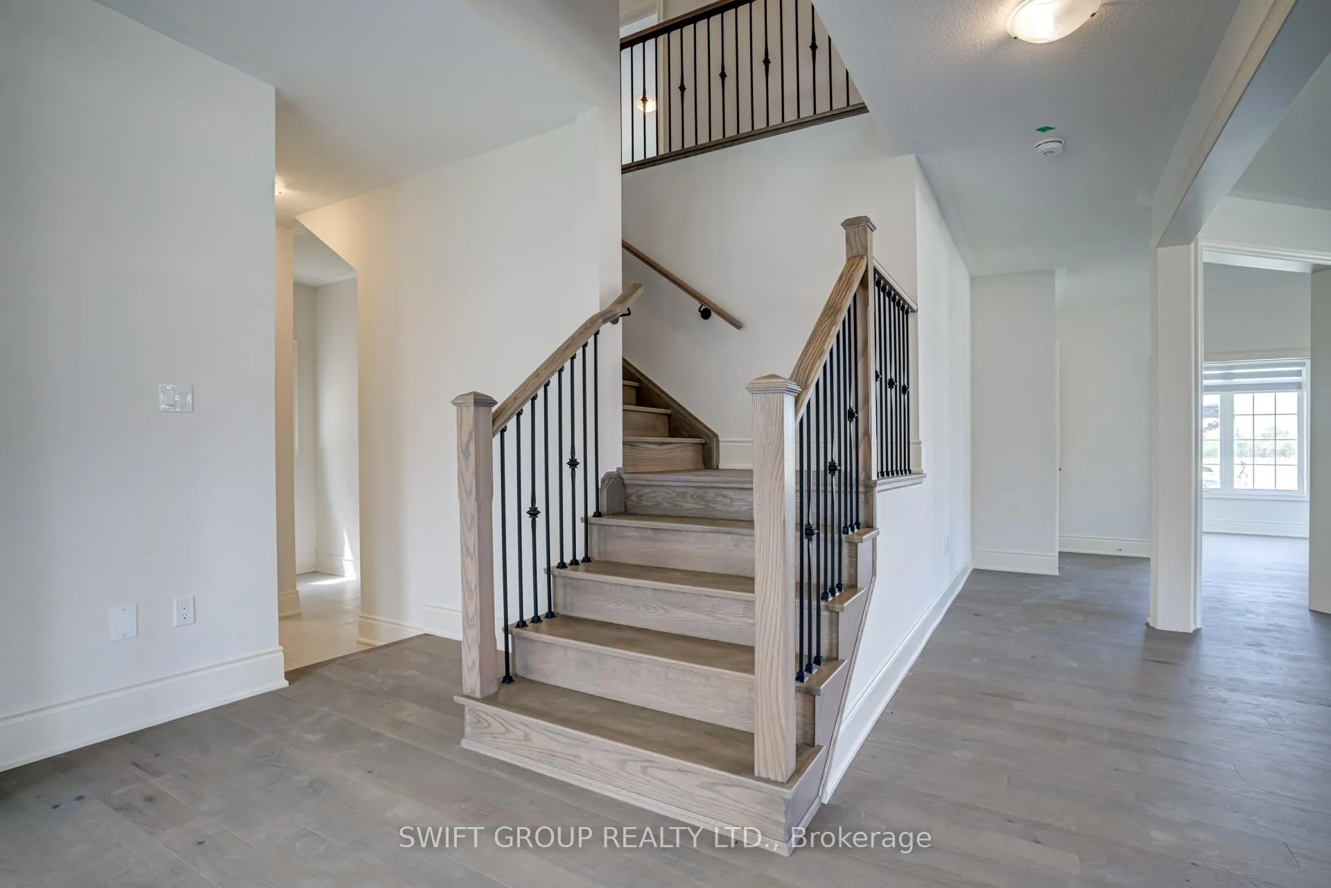 Photo 21 of 496 Skinner Road, Hamilton, Waterdown — HOMEH