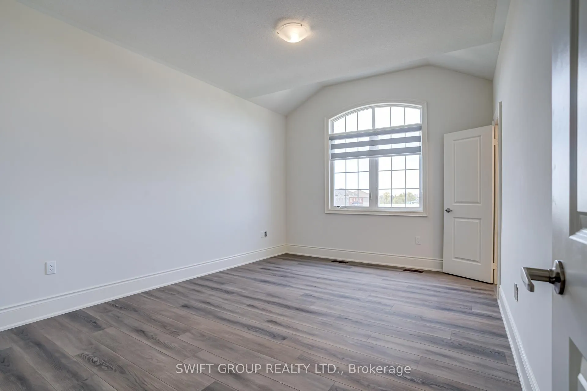Photo 36 of 496 Skinner Road, Hamilton, Waterdown — HOMEH