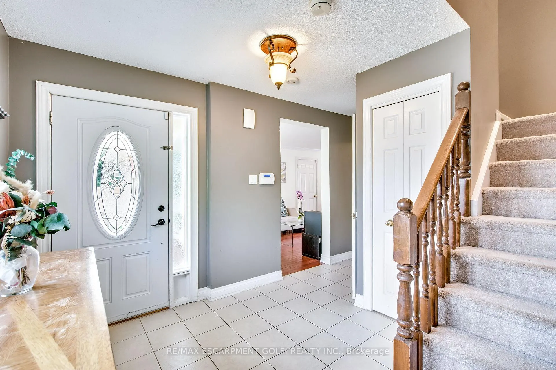 Photo 4 of 59 Commerford Street, Thorold, Confederation Heights — HOMEH