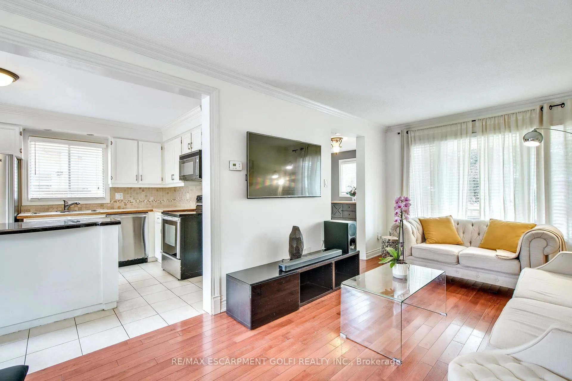 Photo 7 of 59 Commerford Street, Thorold, Confederation Heights — HOMEH