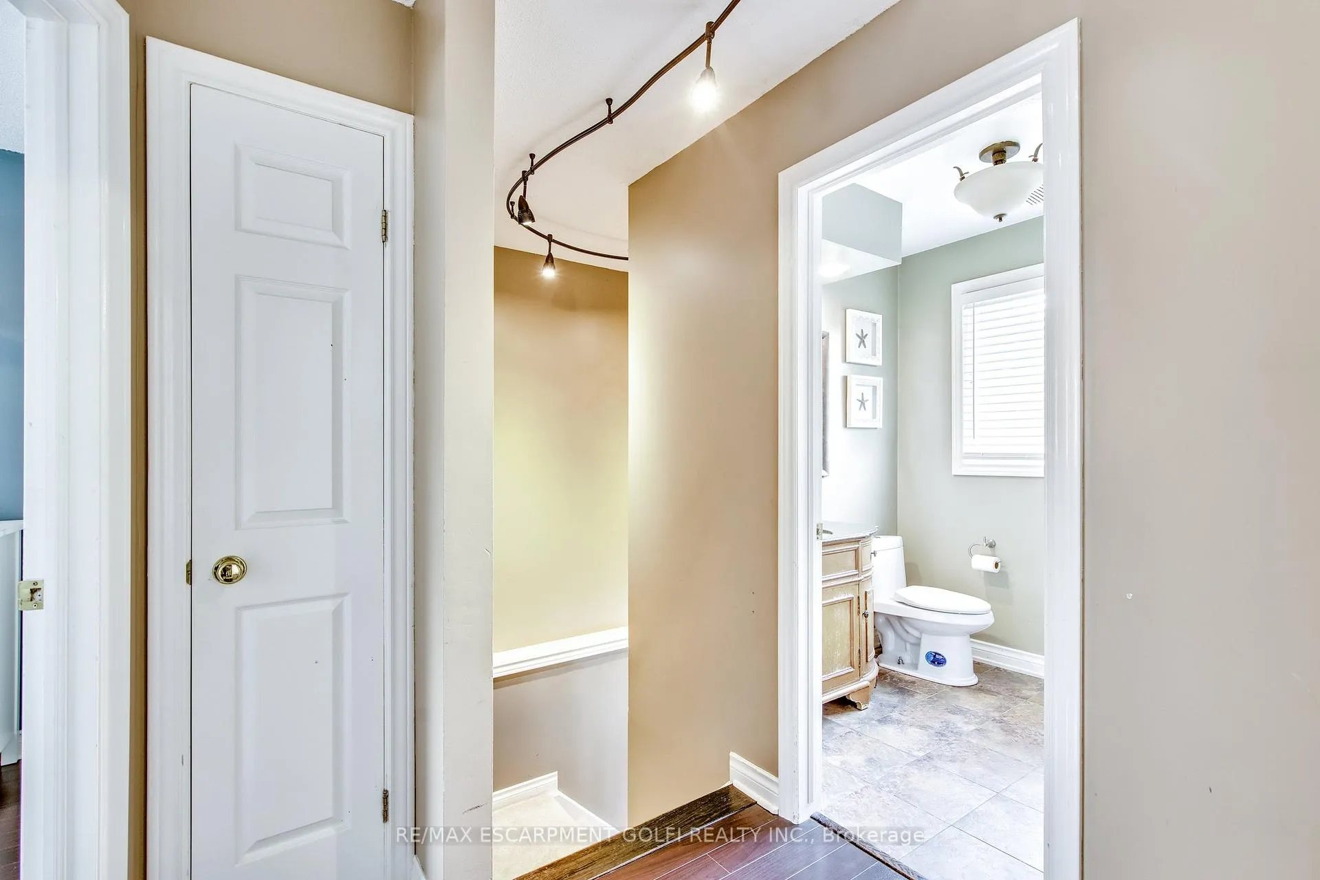 Photo 21 of 59 Commerford Street, Thorold, Confederation Heights — HOMEH
