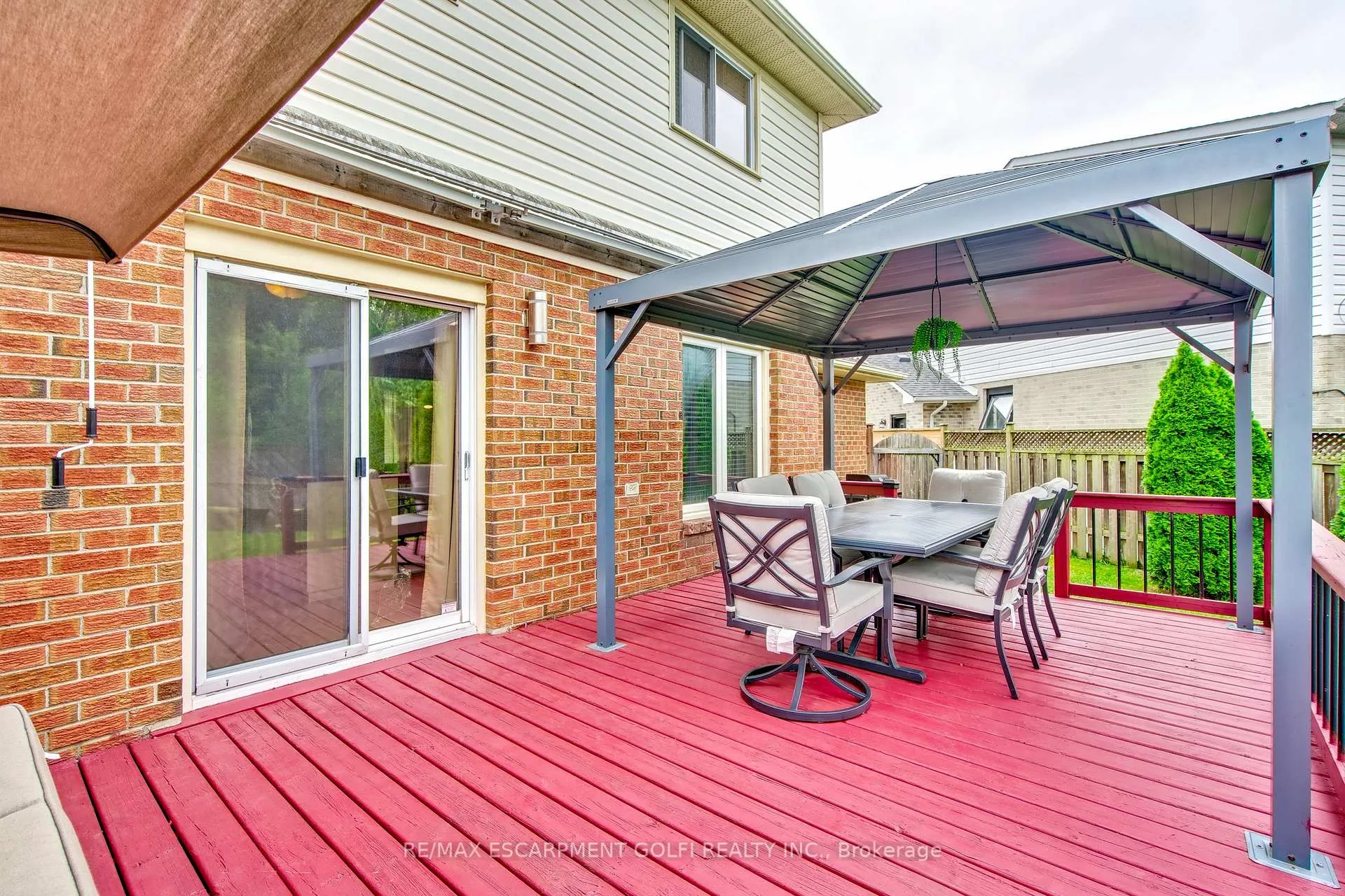 Photo 30 of 59 Commerford Street, Thorold, Confederation Heights — HOMEH