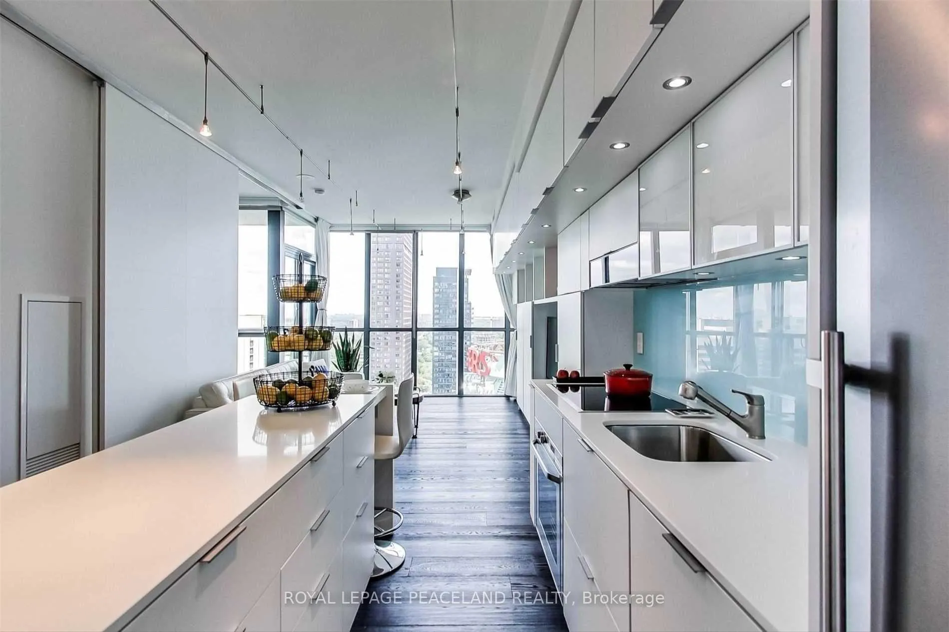 Front of Unit 2901, 110 Charles Street E