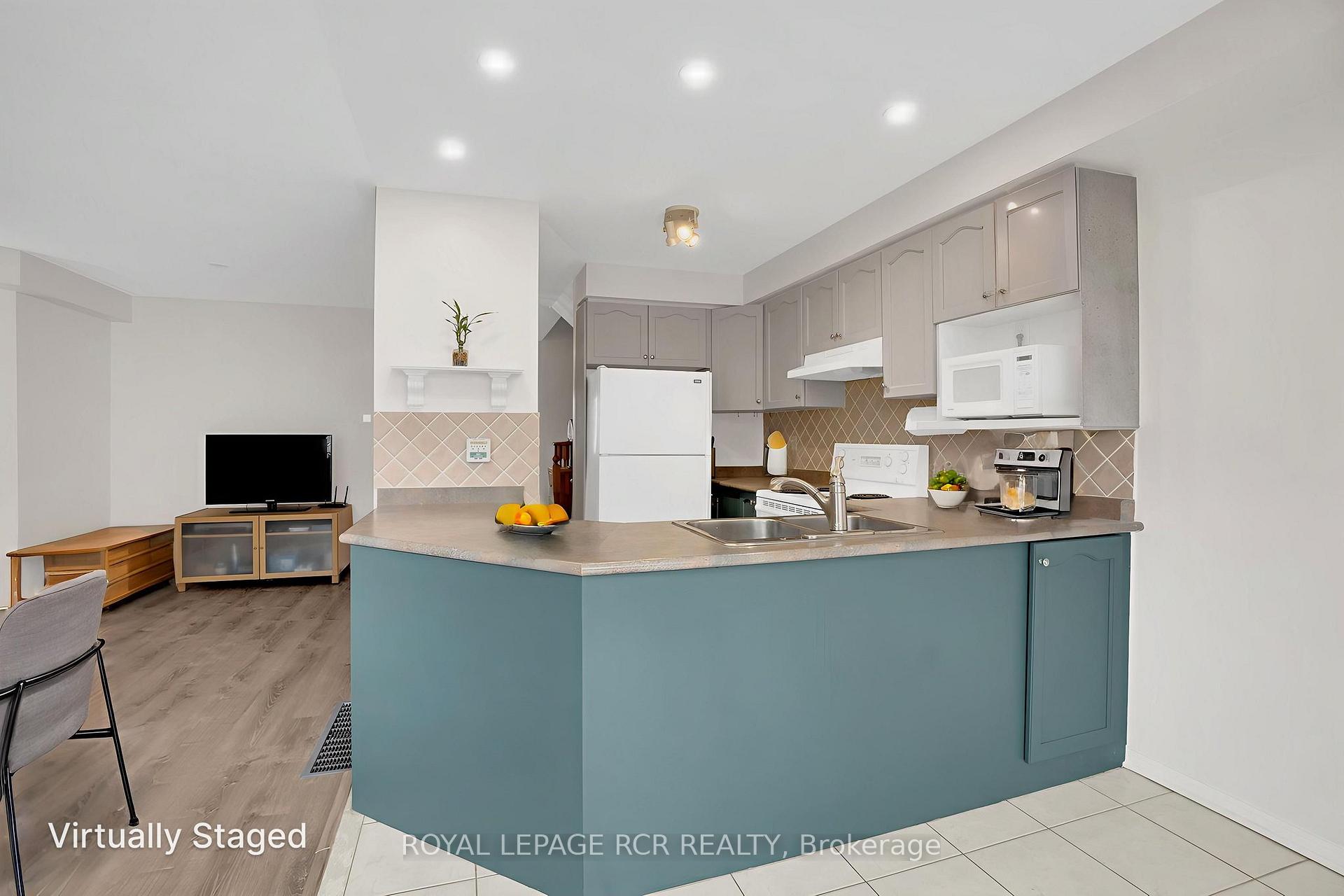 Photo 12 of 13 Queensland Crescent, Caledon, Bolton East — HOMEH