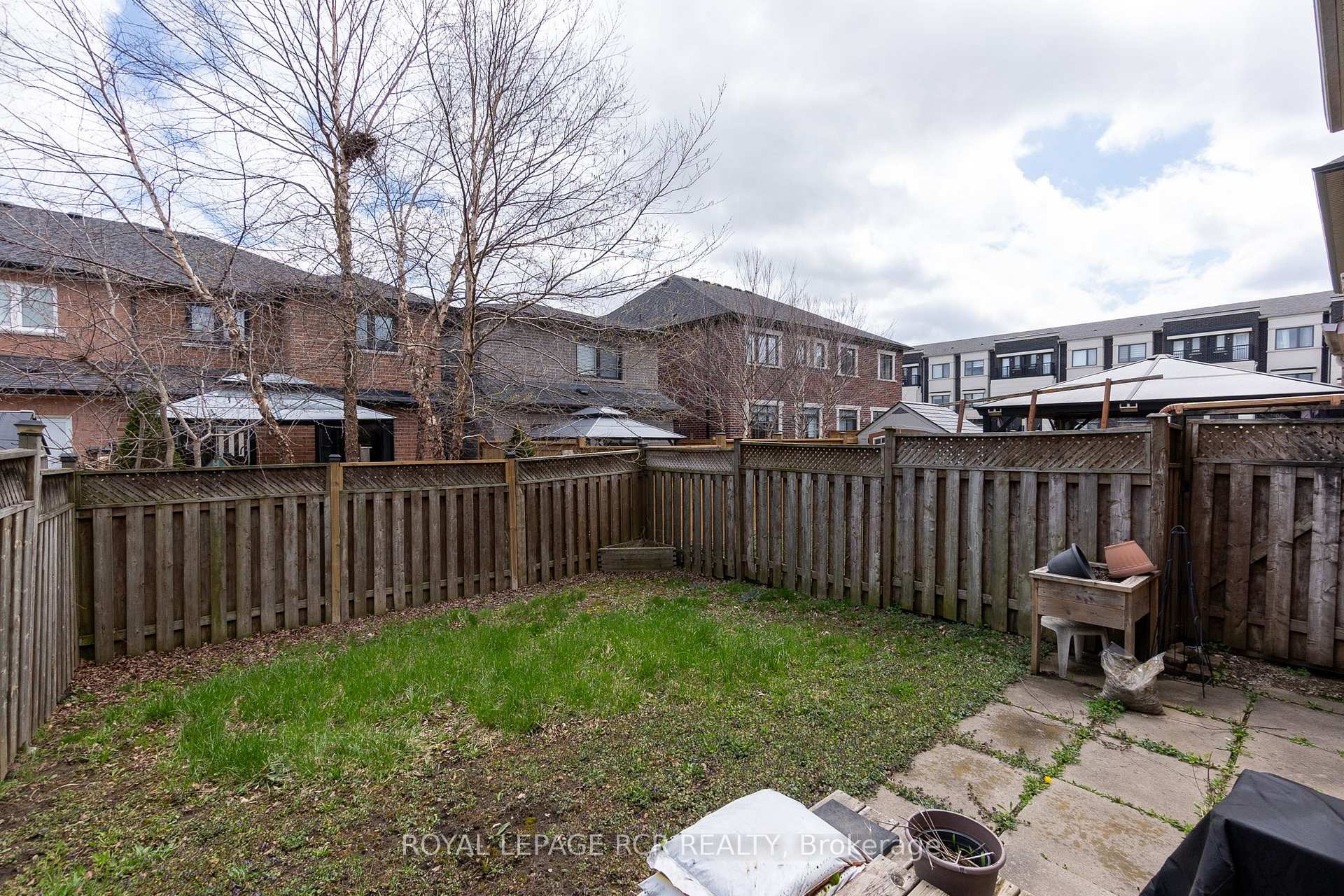 Photo 16 of 13 Queensland Crescent, Caledon, Bolton East — HOMEH
