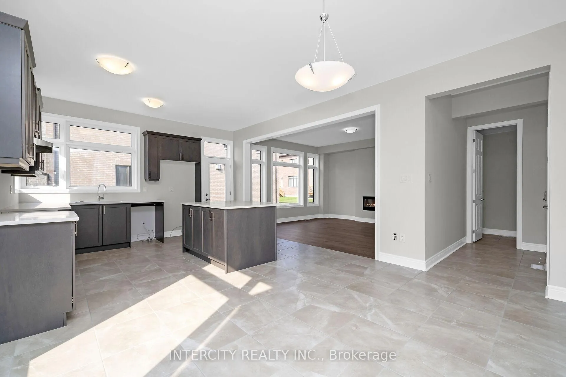 Photo 5 of Unit Lot 92, 29 Kessler Drive, Brampton, Sandringham-Wellington North — HOMEH