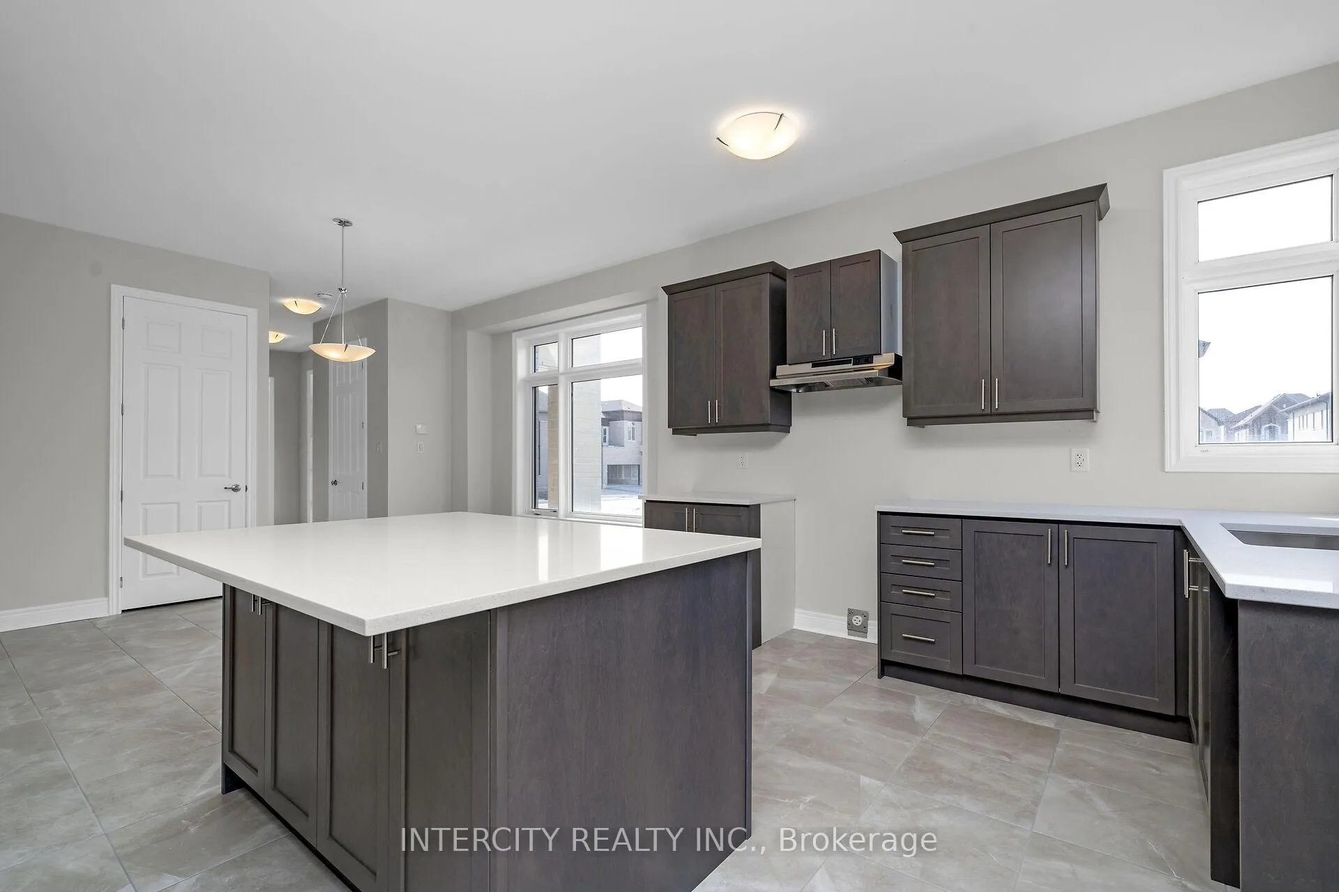 Photo 8 of Unit Lot 92, 29 Kessler Drive, Brampton, Sandringham-Wellington North — HOMEH