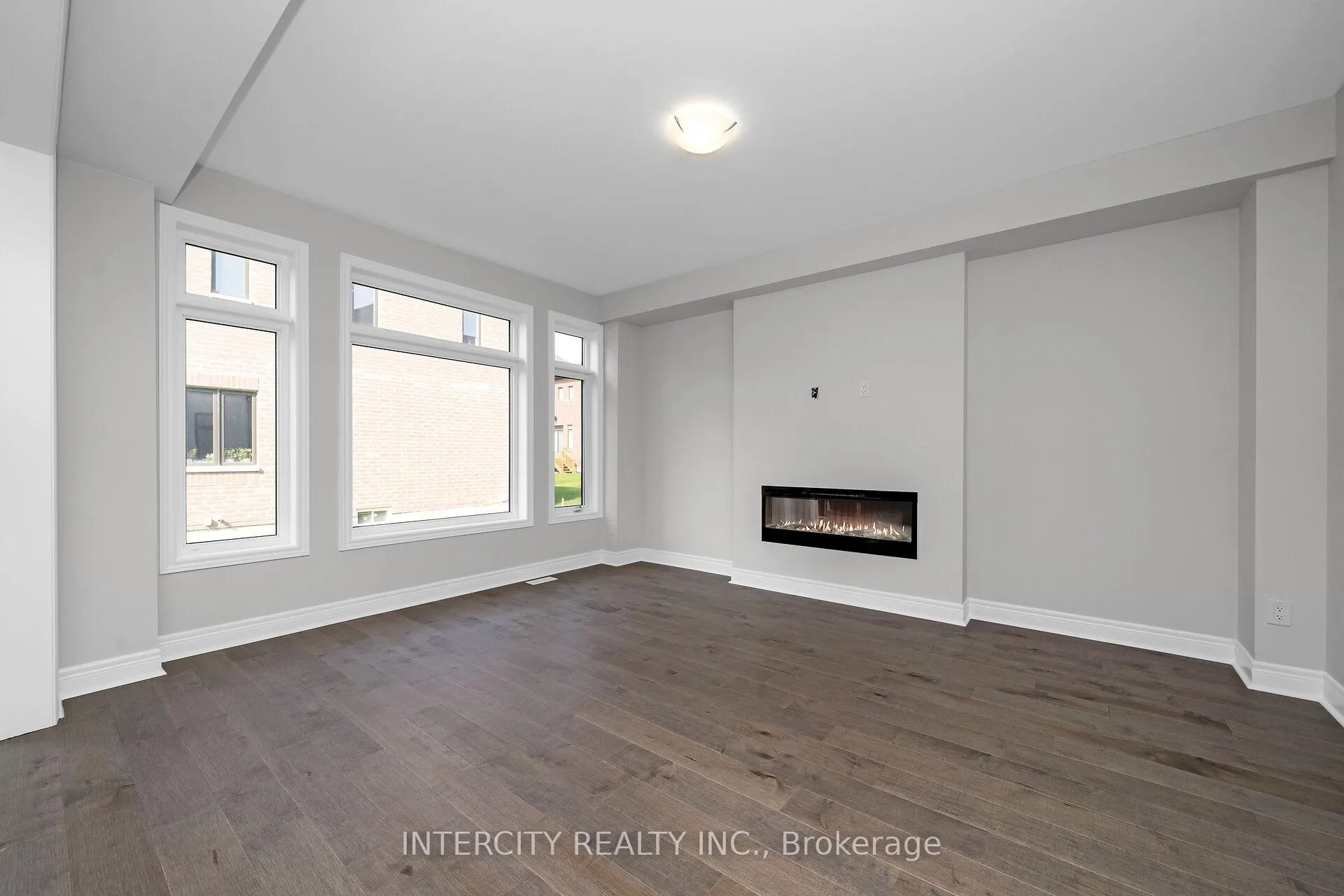 Photo 10 of Unit Lot 92, 29 Kessler Drive, Brampton, Sandringham-Wellington North — HOMEH