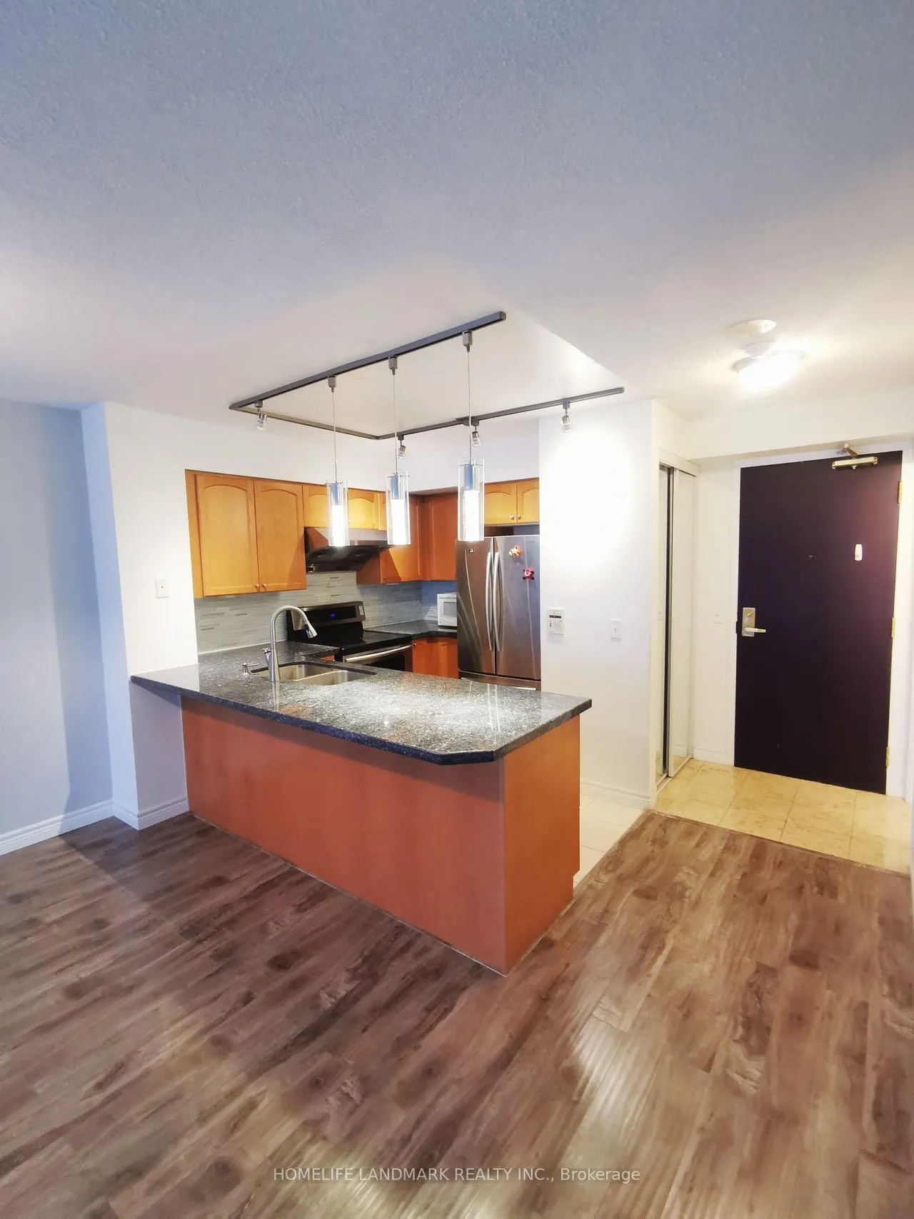 Photo 2 of Unit 508, 30 Grand Trunk Crescent, Toronto, Waterfront Communities — HOMEH